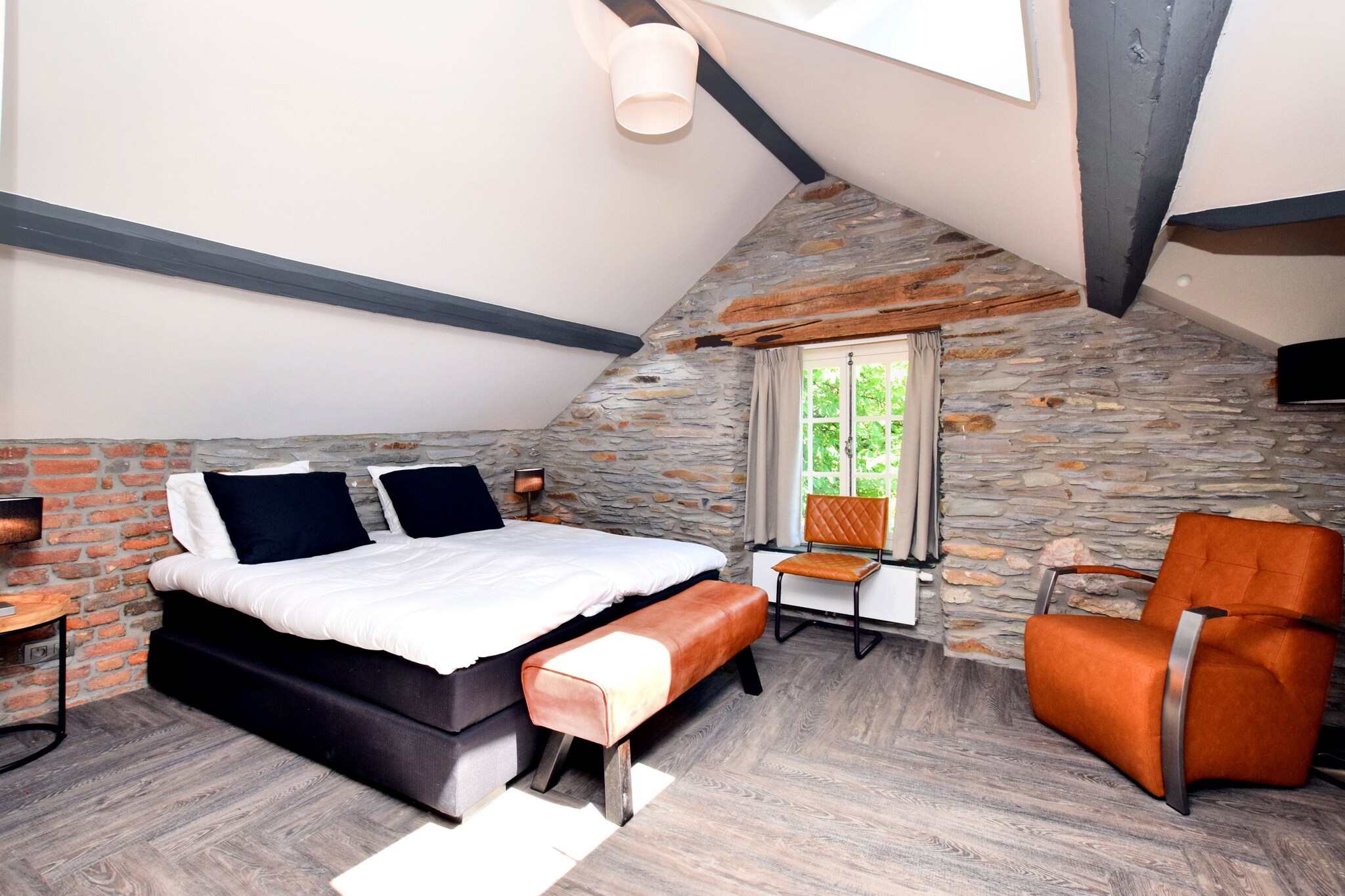 Vakantiehuis Vielsalm max. 50 personen 24 slaapkamers sauna #24