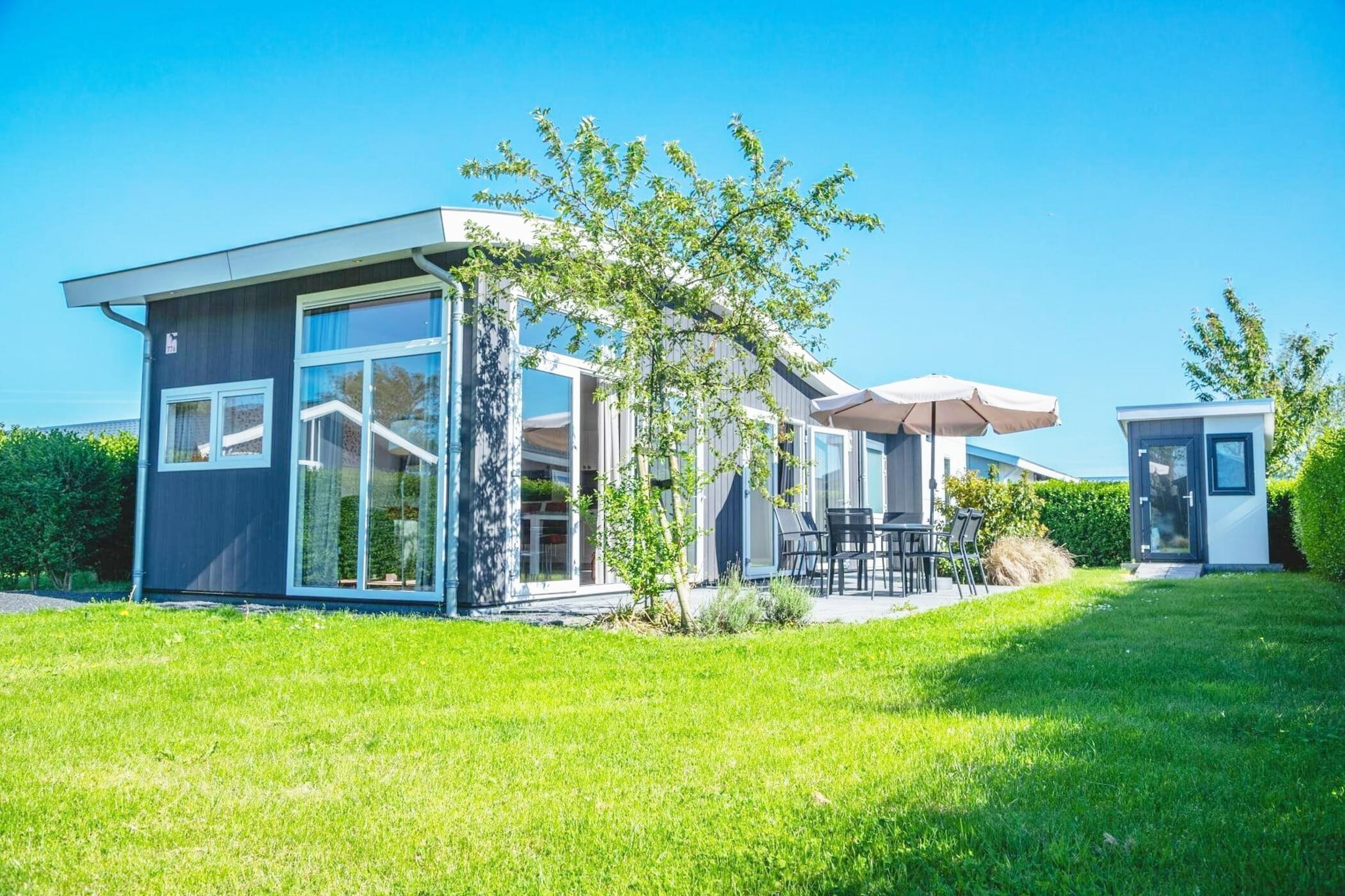 Exterior Summer