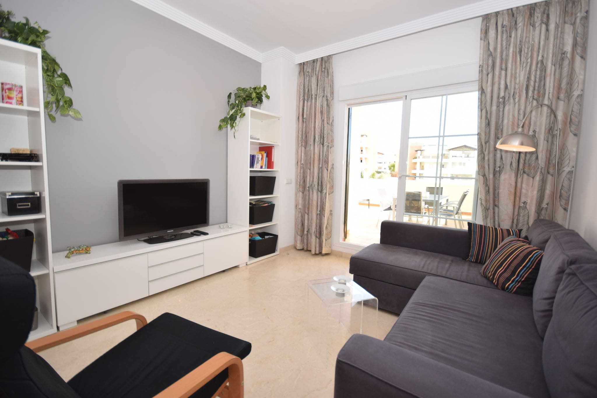 Comfortable apartment on the golf course, near the beach and activities
