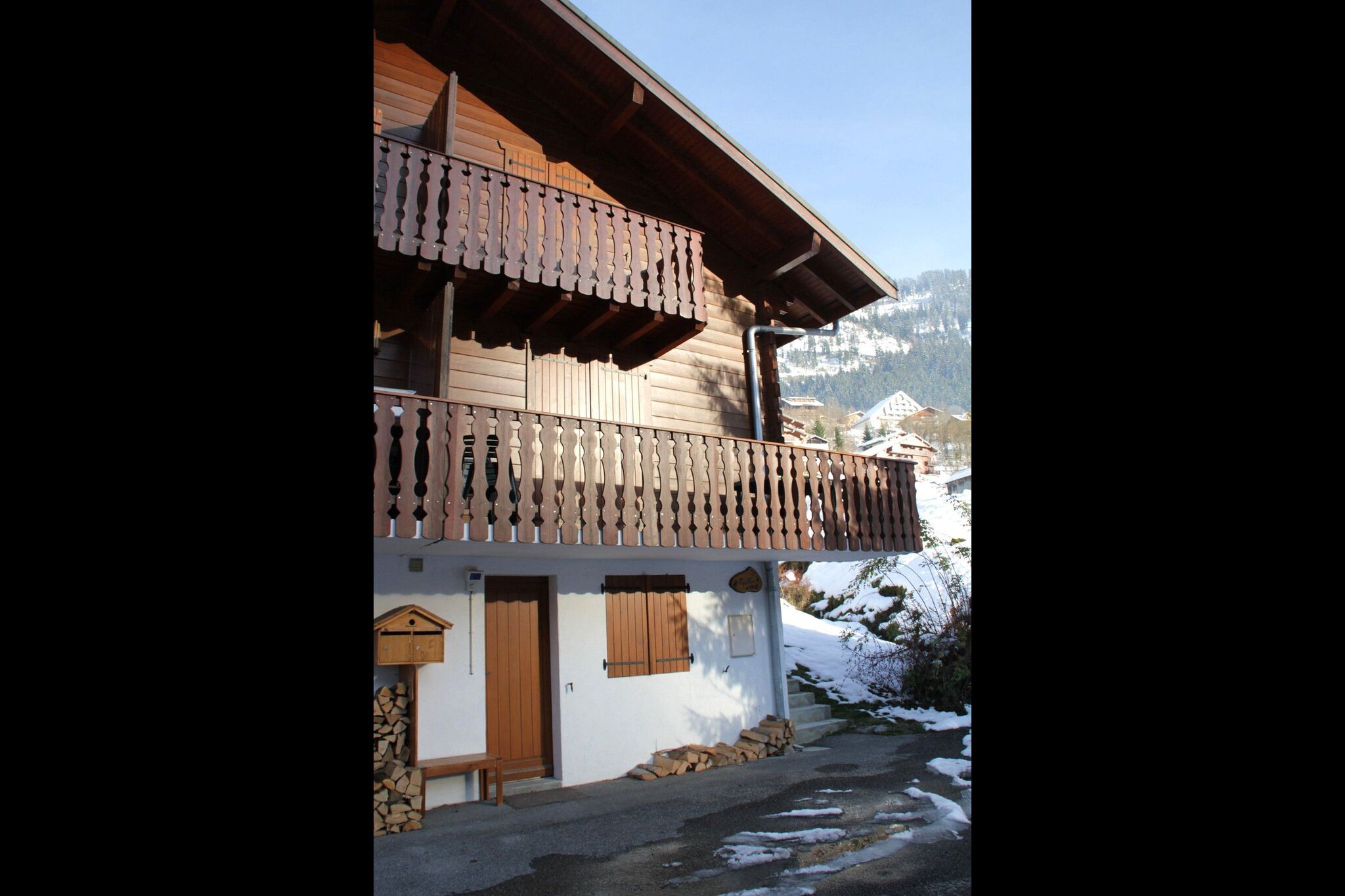 Modern Chalet in Châtel with Balcony