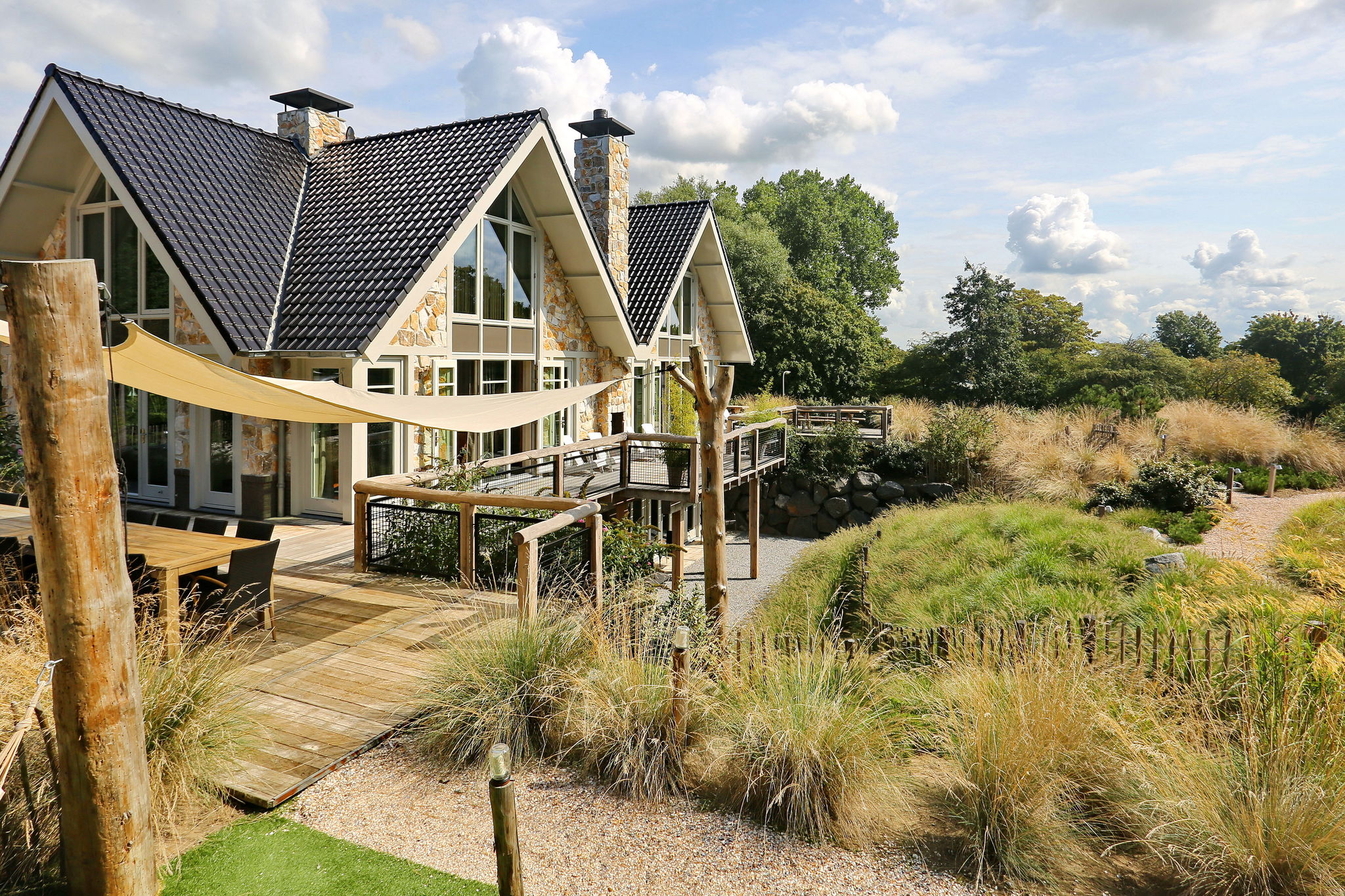 Luxuriöses Ferienhaus mit privatem Pool in Noordwijk