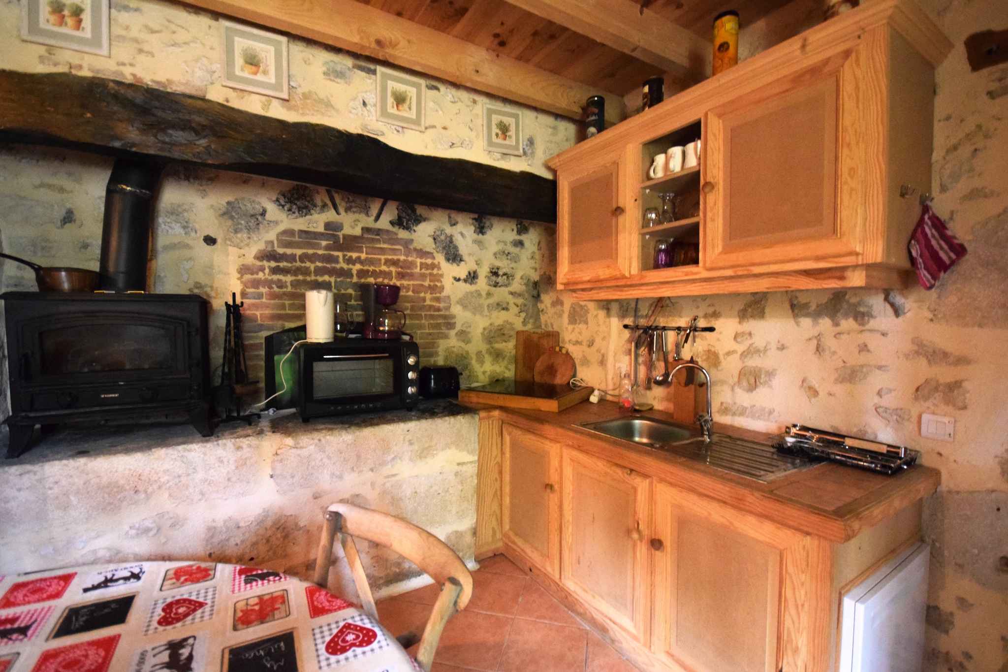 Cozy House in Lot with Pool and Terrace