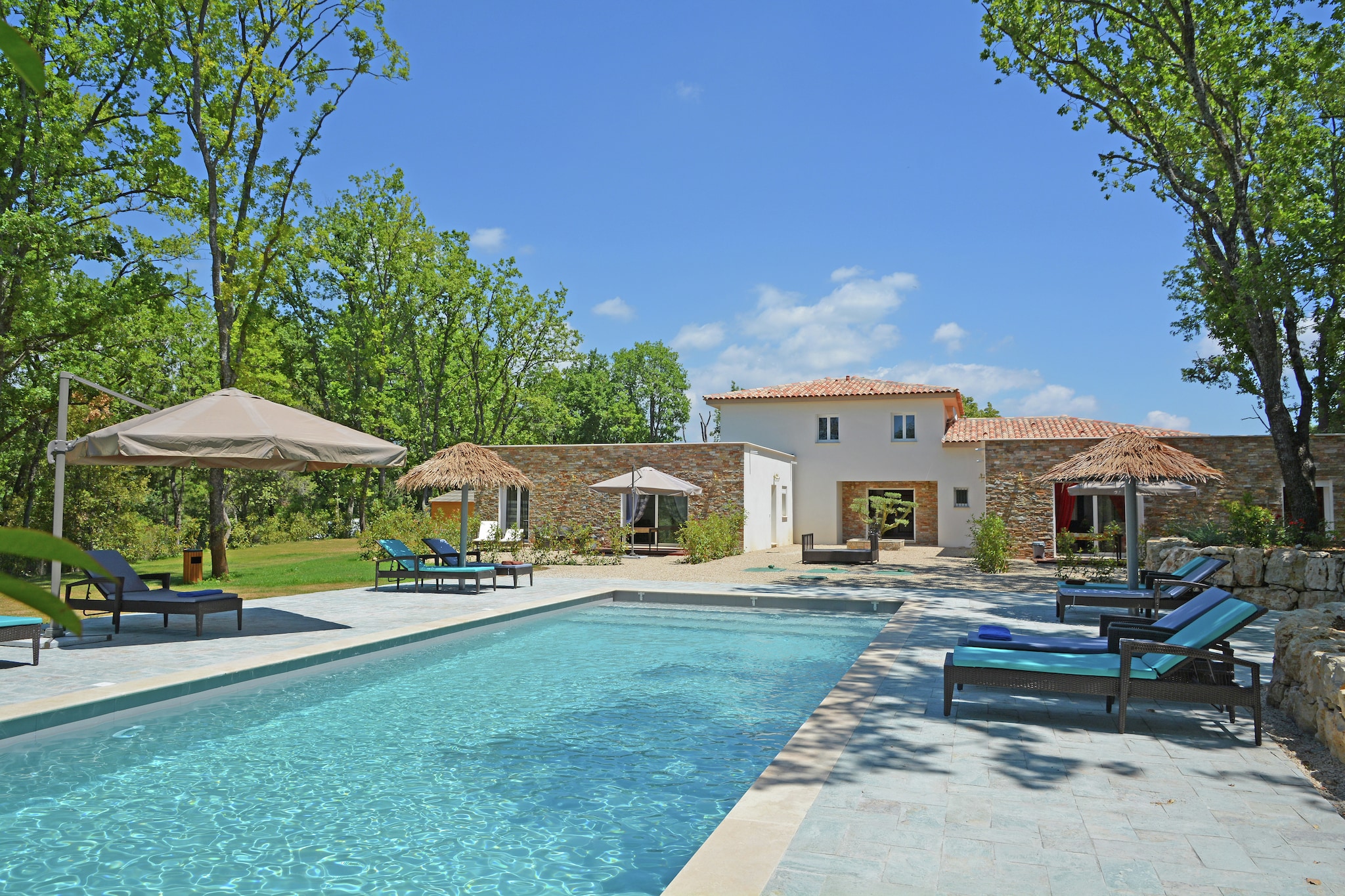 Villa moderne près de la forêt à Montauroux