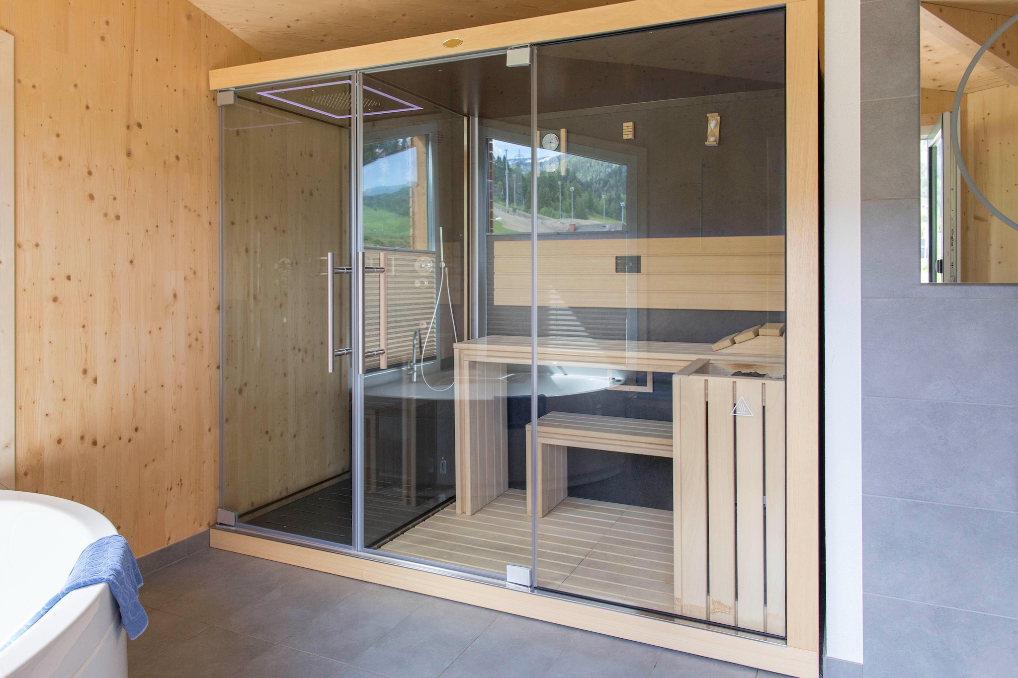 Majestic chalet with sauna