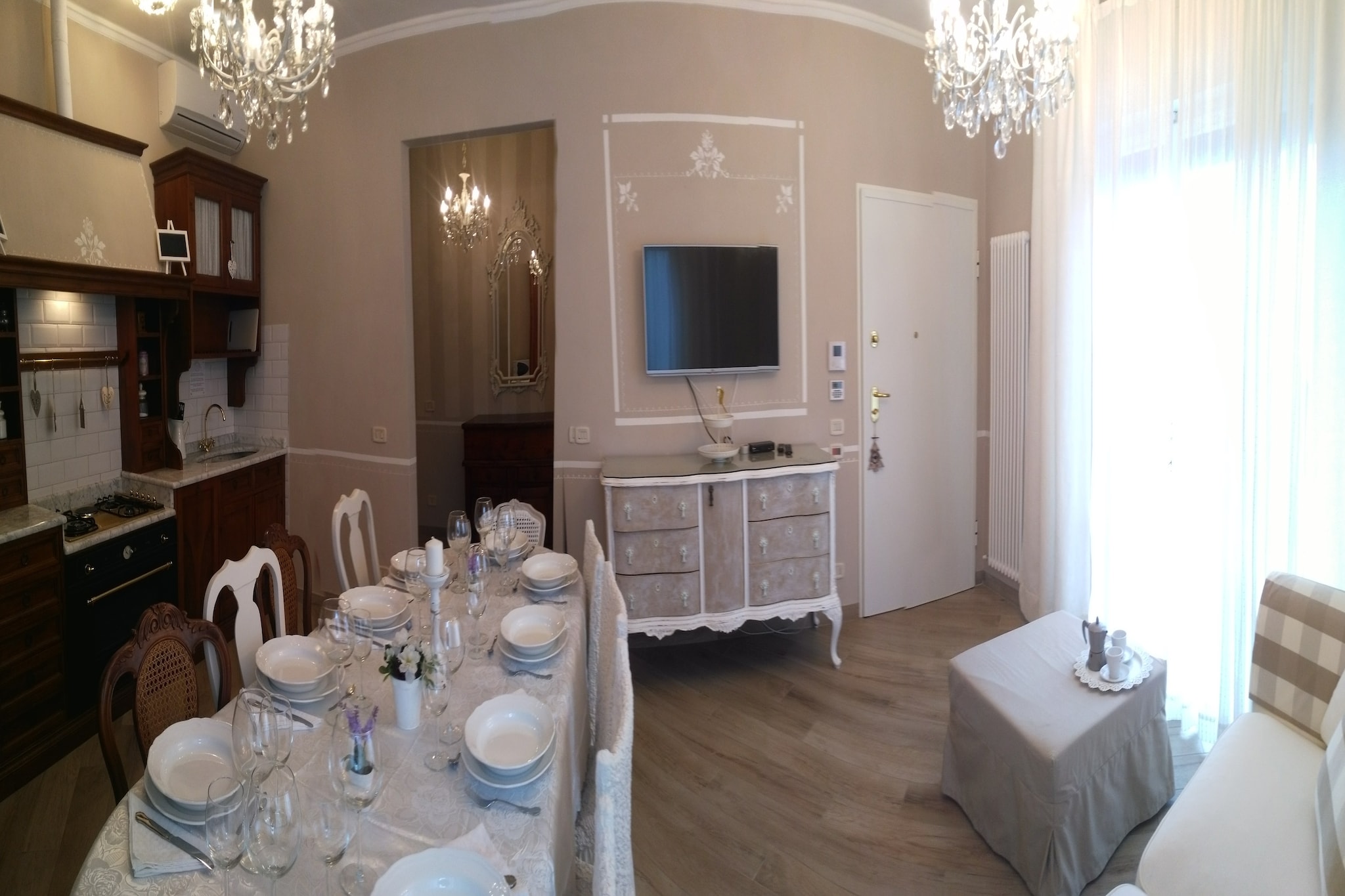 Montefiore-Dining room