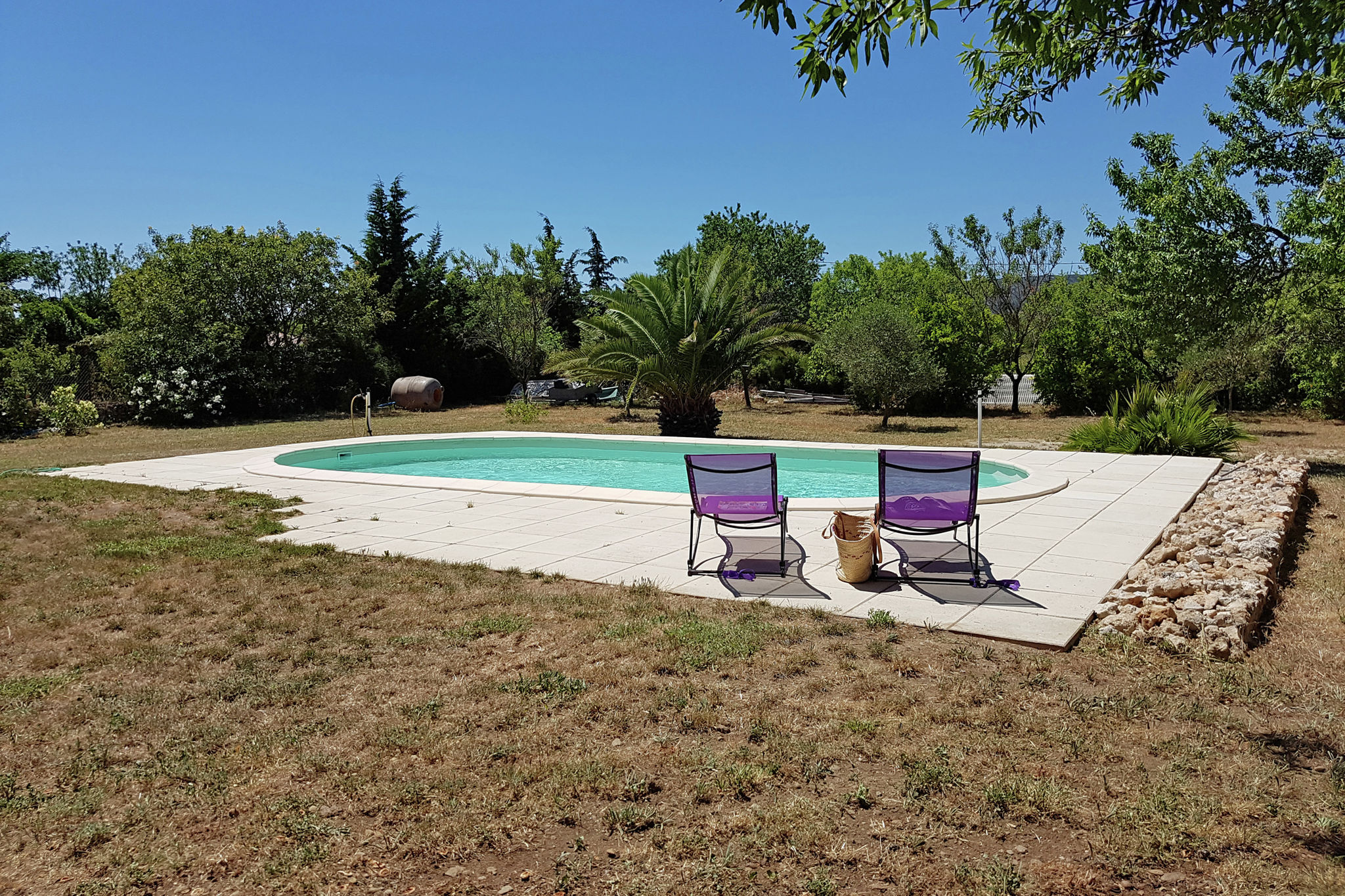 Villa adaptée aux enfants ; proche de la mer avec piscine privée, jardin clôturé et jeux