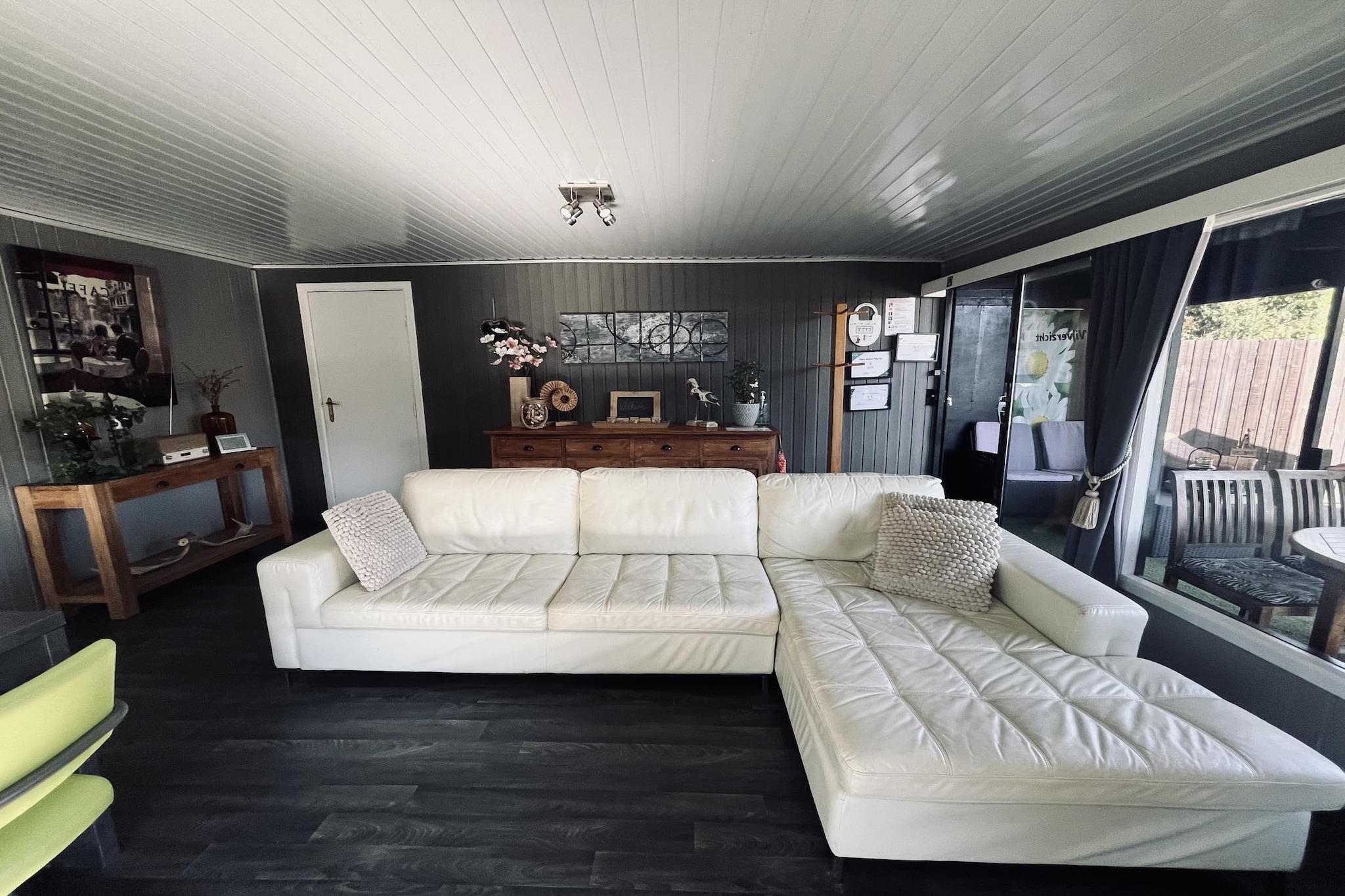 Located in Geel, this modern holiday home, next to a fishing pond, features 1 bedroom for 2 people. Suitable for a small group, guests can enjoy a hot barbecue and access free WiFi at this child-friendly property.
You can enjoy a scrumptious meal at the restaurants just outside the property. If you wish to enjoy a game of tennis, you can walk down 500 m. Near the property you can explore several cycling tracks.
Guests can lounge on the terrace and enjoy the view of the fishing pod. Guests can also bask under the sun in the beautiful fenced garden. The kitchen is well-equipped with a toaster, oven, microwave and refrigerator. Electric heating facility as well as air conditioning is available here. This child-friendly property also features a childrens bed while a cot is available on request. You can bring up to 1 pet here.
Bookings longer than 2 weeks cannot be accepted.
Public transport is available 1 km away while a train station is located 9 km away.
One pet is allowed. Only one dog is allowed as a pet.