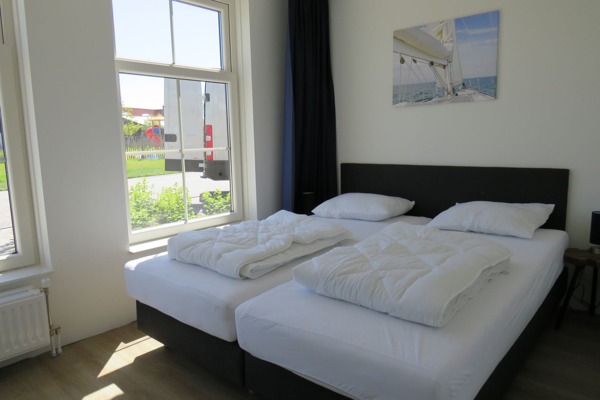 Nice holiday home on the Markermeer not far from Amsterdam
