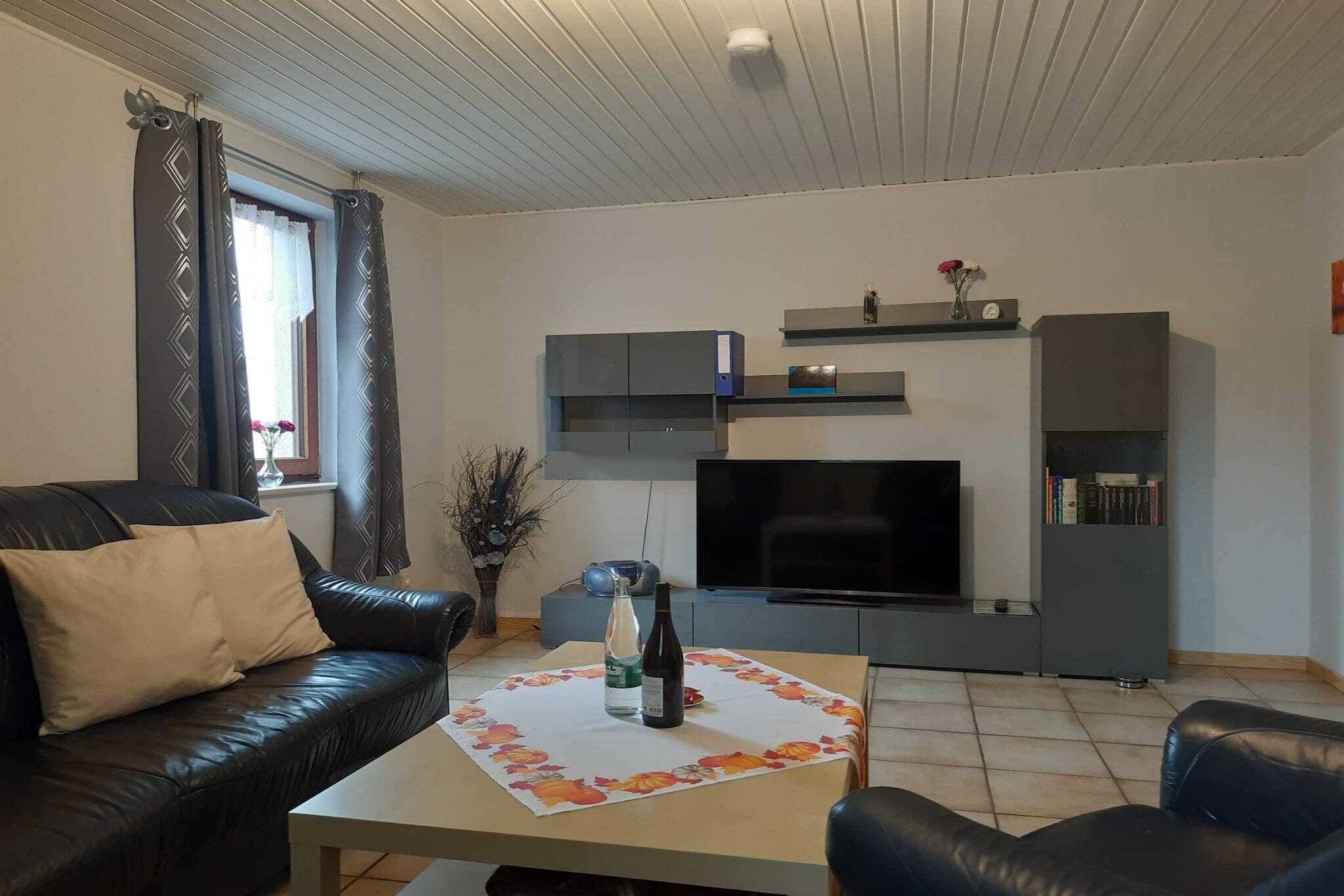 Ferienwohnung Fries-Woonkamer