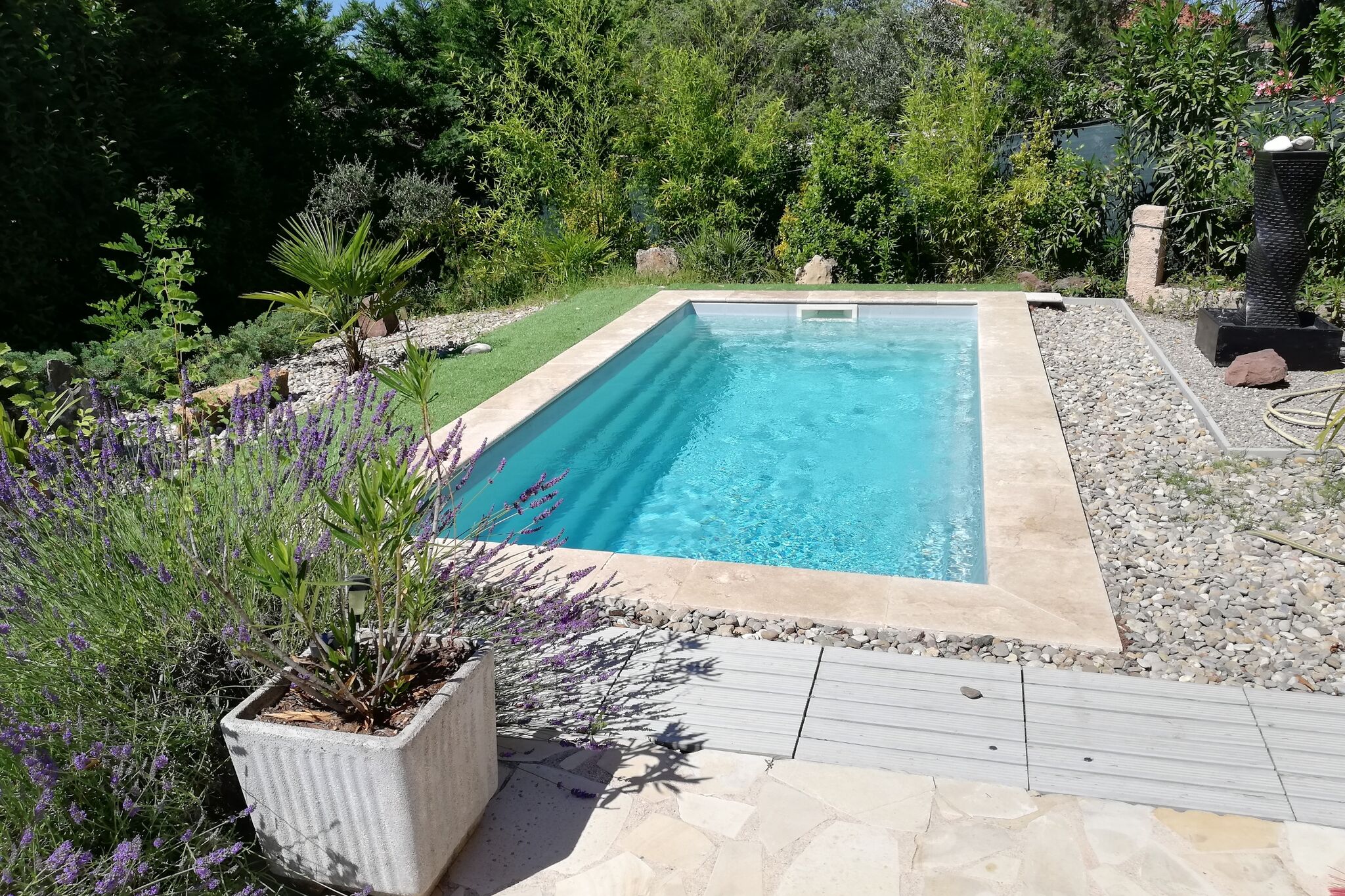 Romantisches Ferienhaus mit kleinem Privatpool in der Provence.