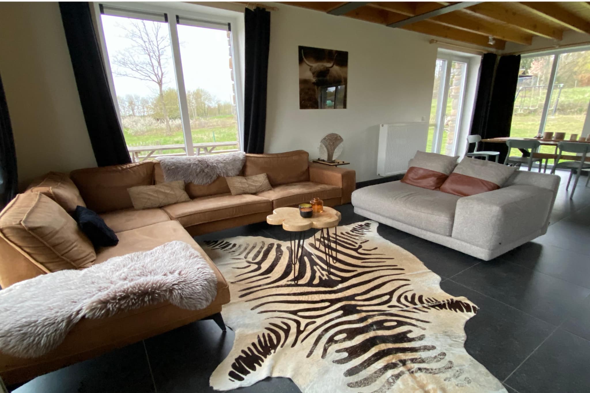 Belle Vue - Living room