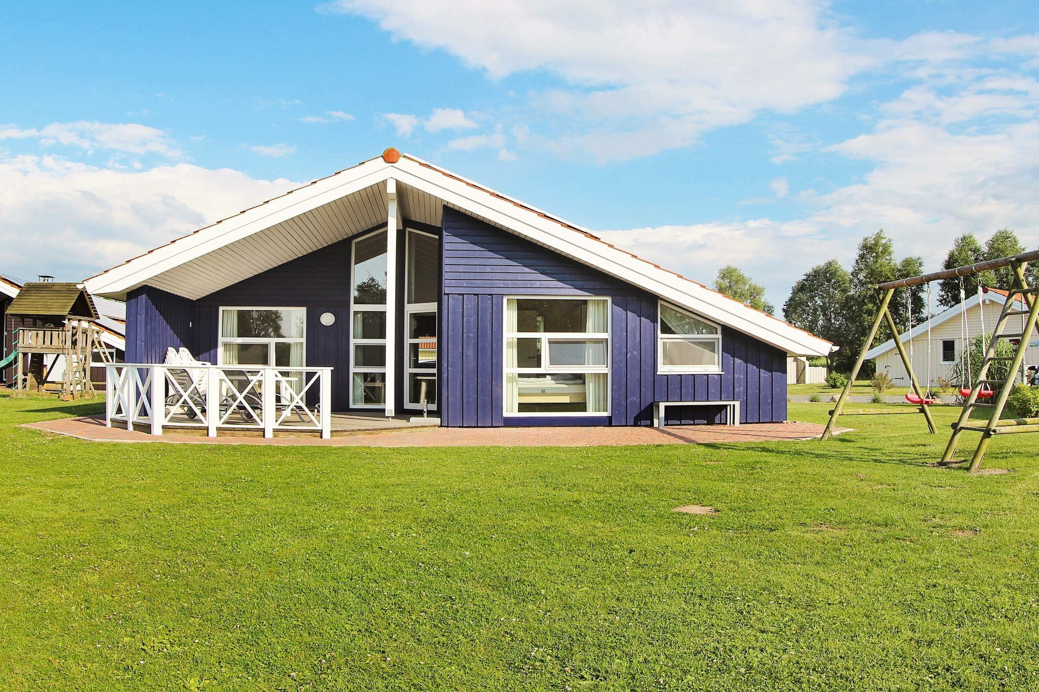 Waterfront holiday home in Otterndorf