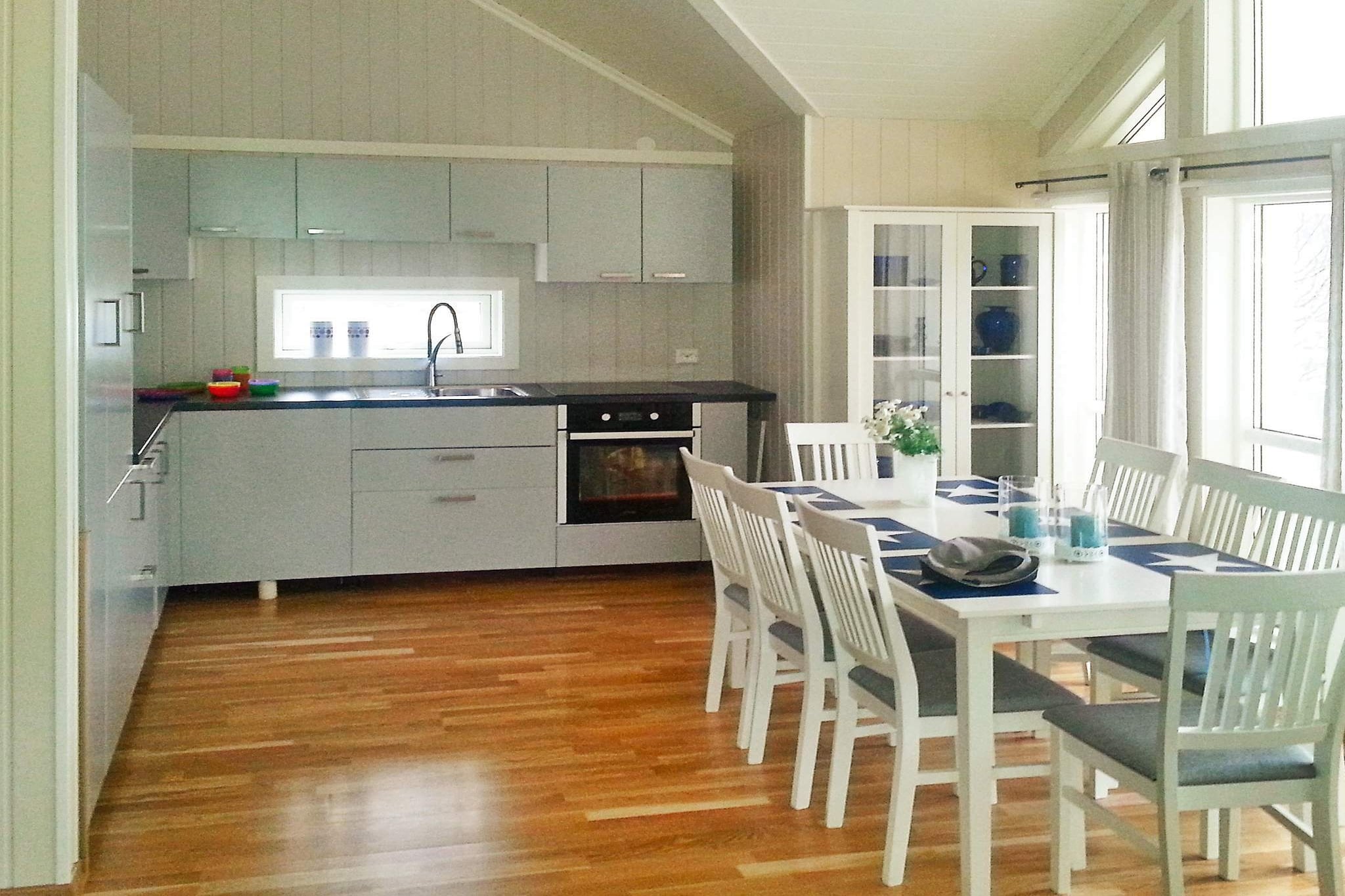 8 person holiday home in Tengelfjord