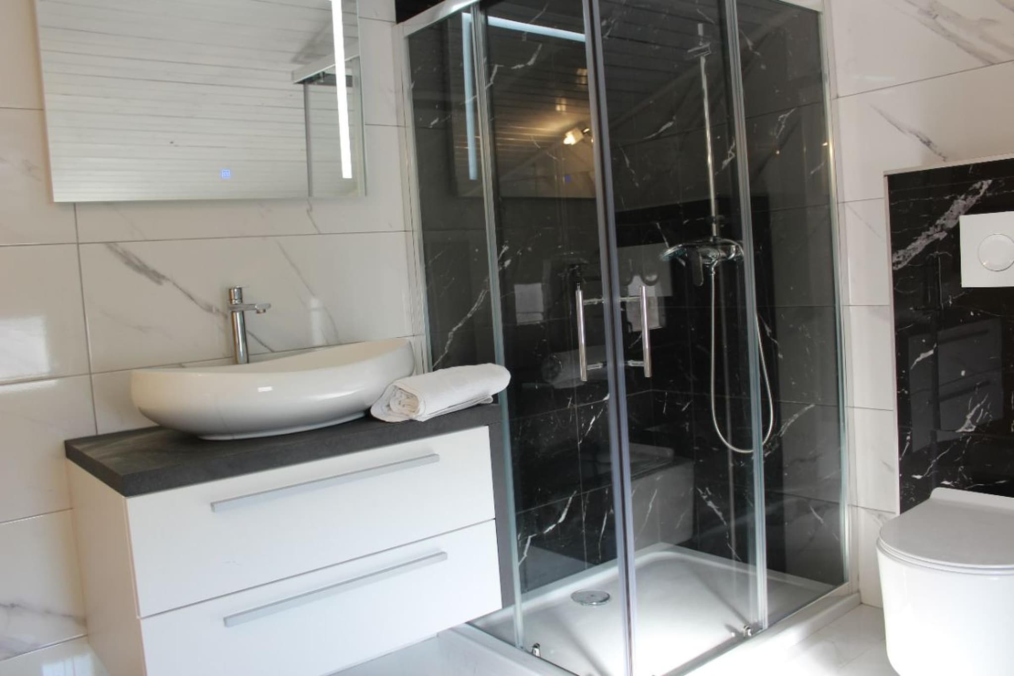 Sv Marija1 - Ferienwohnung 4 - Typ 4plus1-Salle de bain