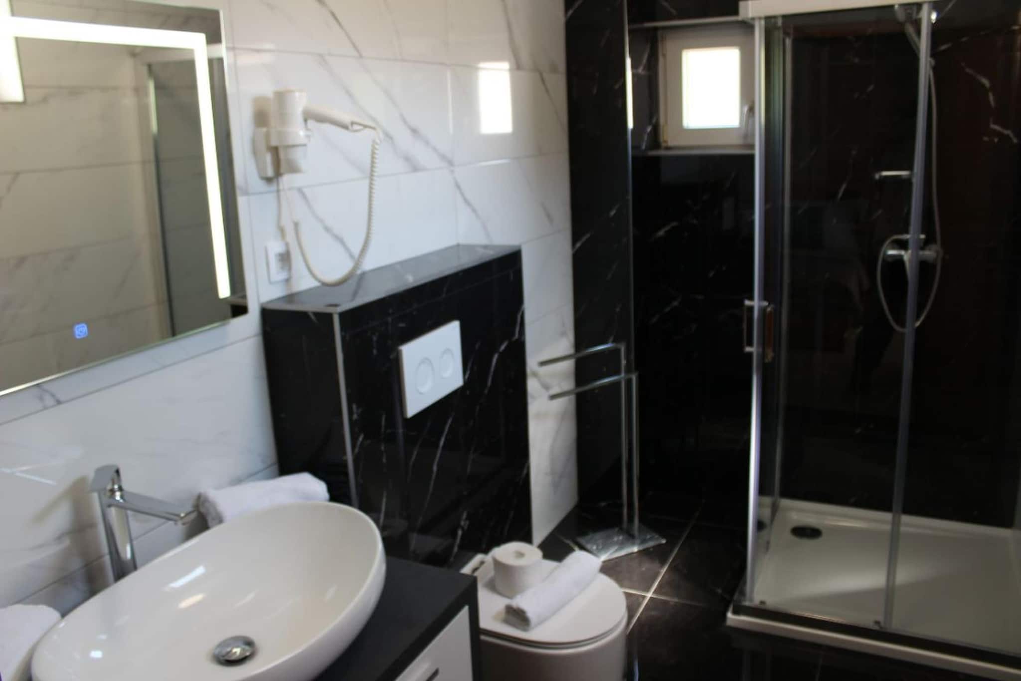 Sv Marija1 - Ferienwohnung 7 - Typ 4plus2-Salle de bain