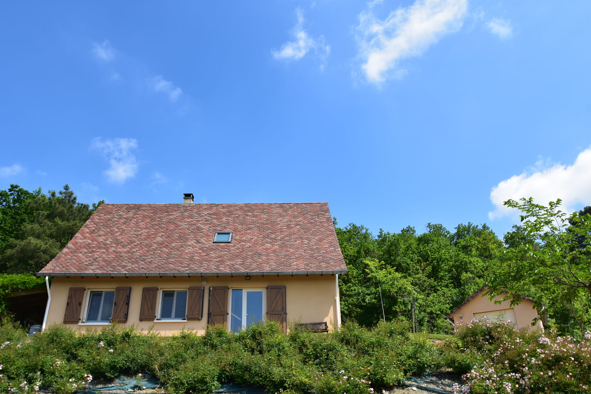 Prachtig modern huis met opzetzwembad en schitterend uitzicht over de wijnvelden