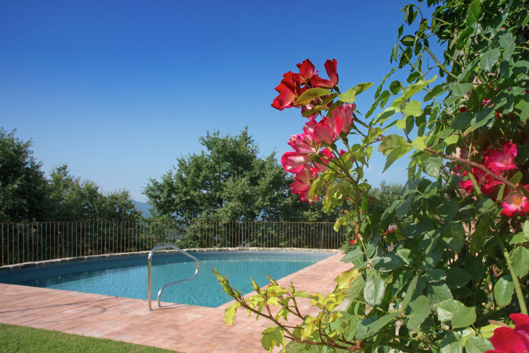 Villa pittoresque à Arezzo avec piscine