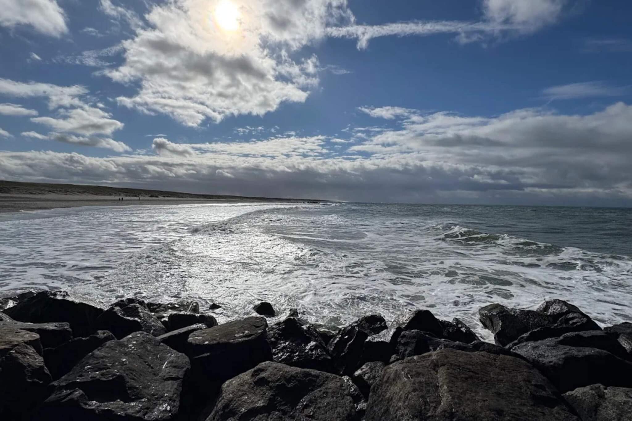 Ontsnapping aan zee met schommel - Waterzicht