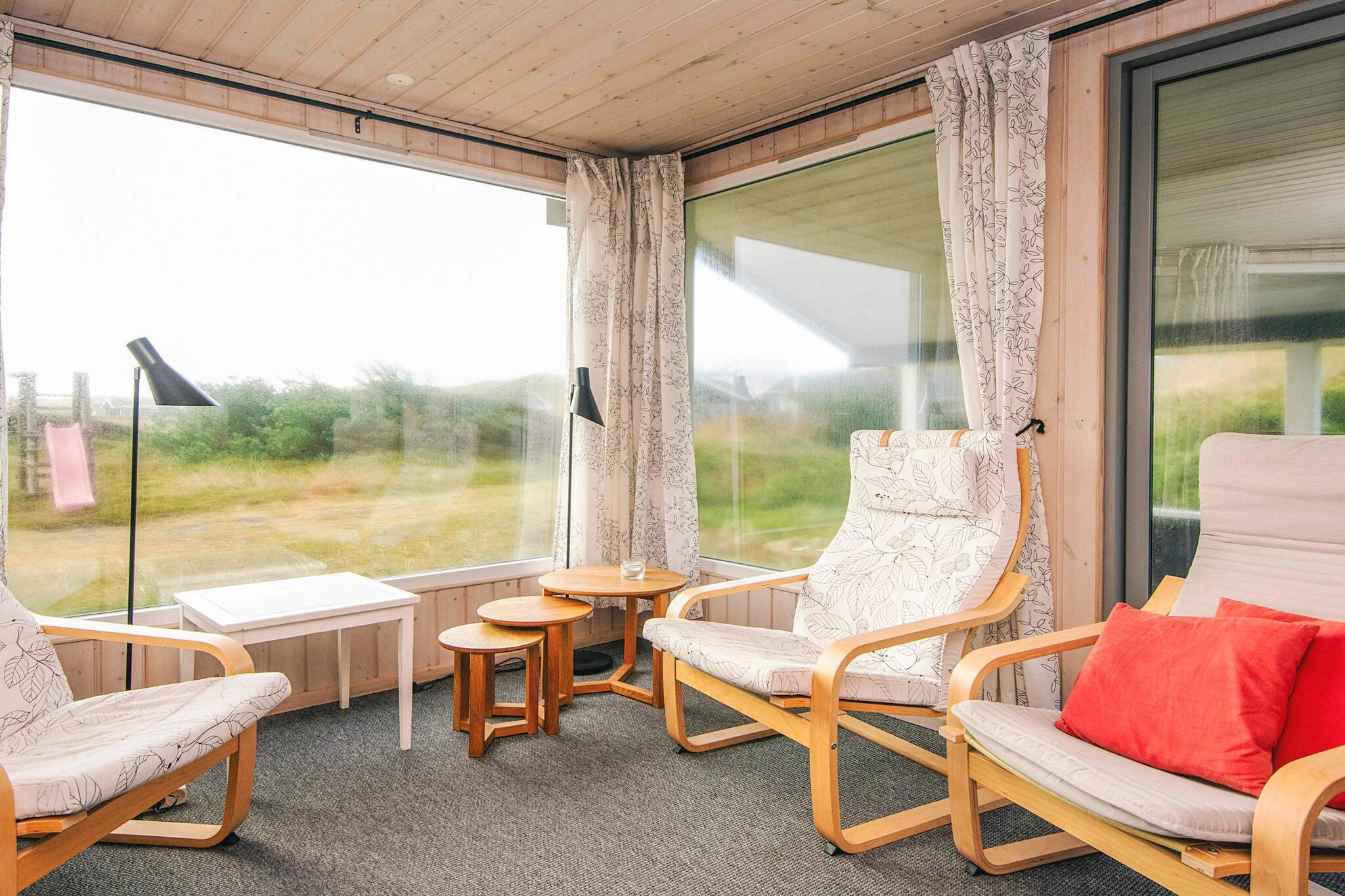 Ontsnapping aan zee met schommel - Binnen