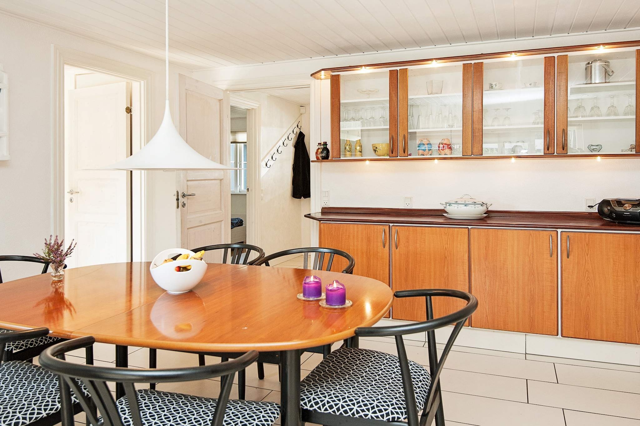 Zeeparadijs met schommel - Binnen