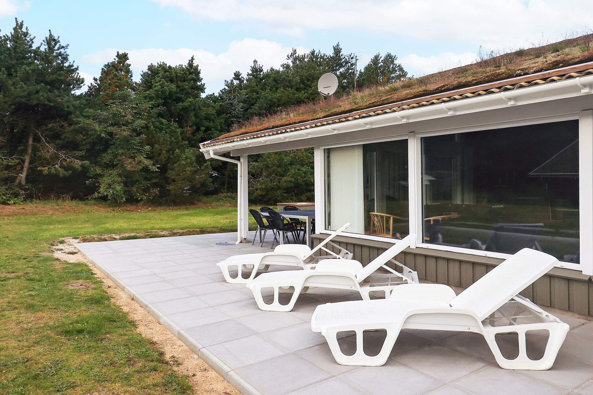 Luxury Pool House Retreat, Saltum
