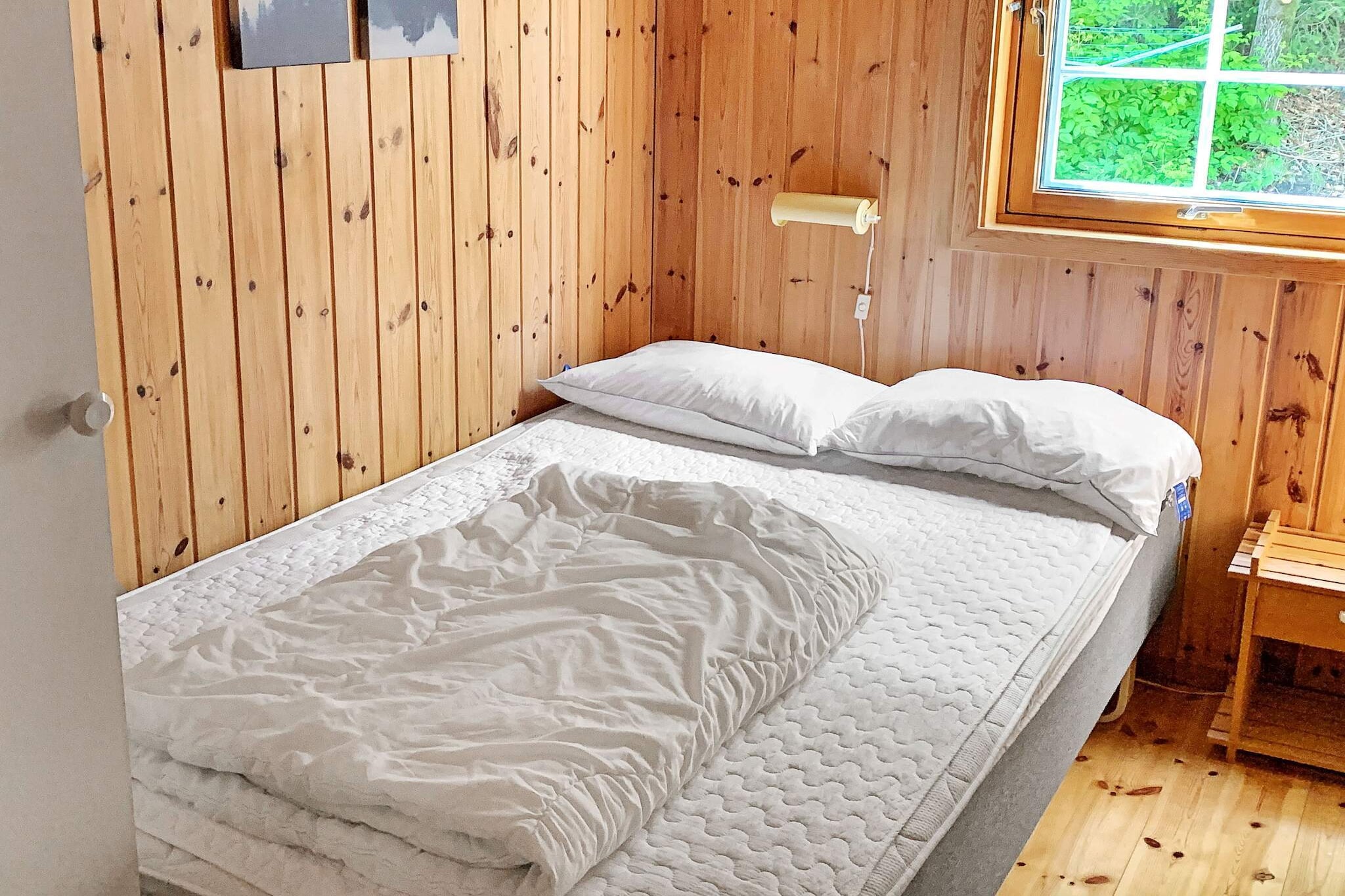 HUS 22235 - Indoor