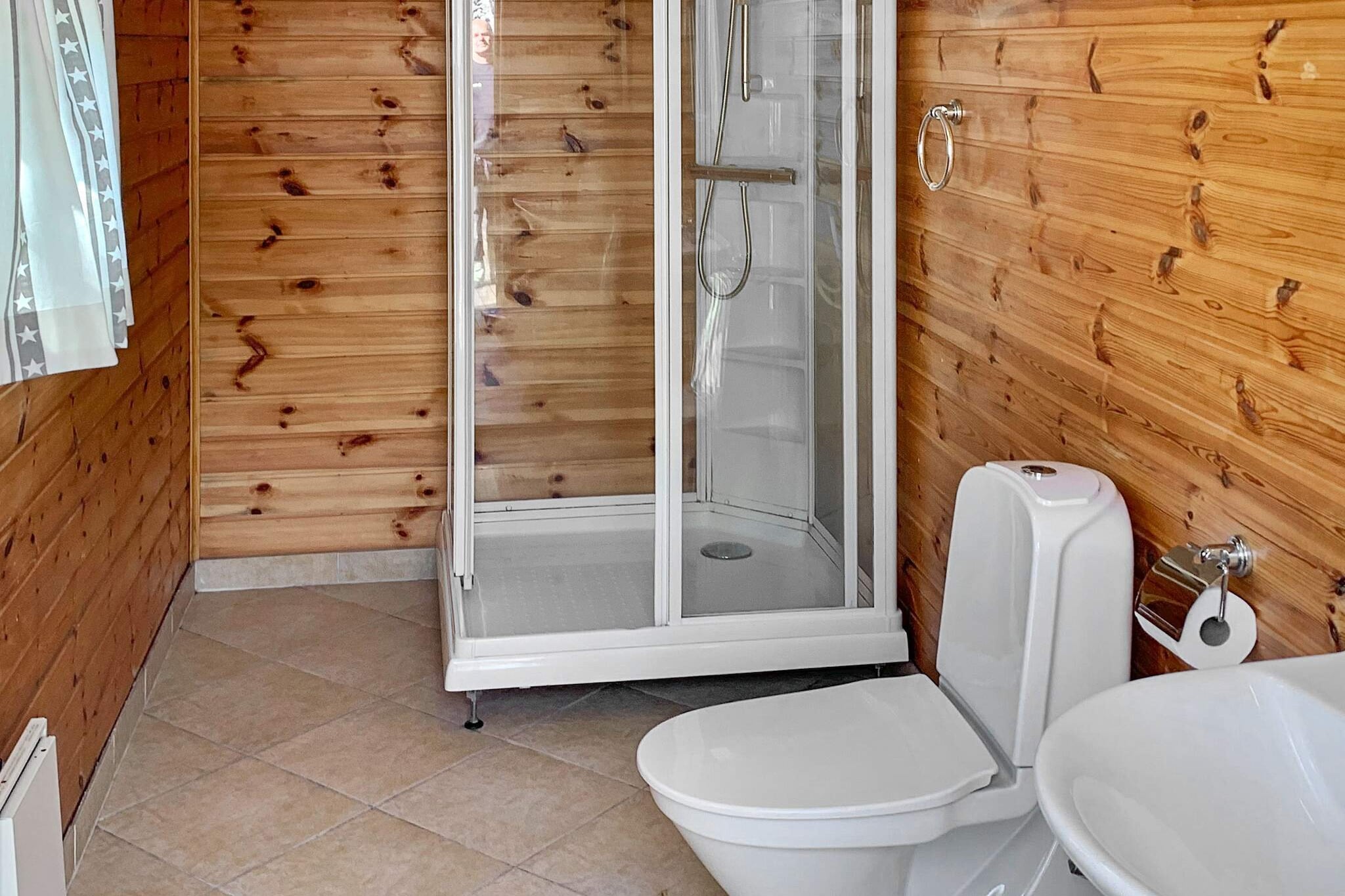 HUS 22235 - Indoor