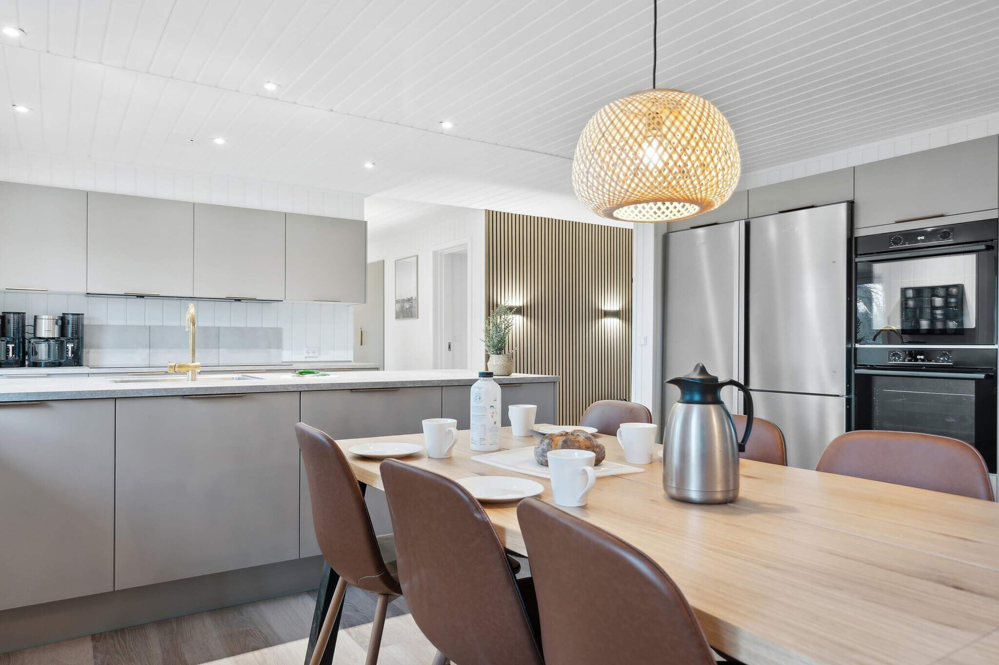 Zeezijde retraite met zwembad -- By Traum Ferienwohnungen-Binnen