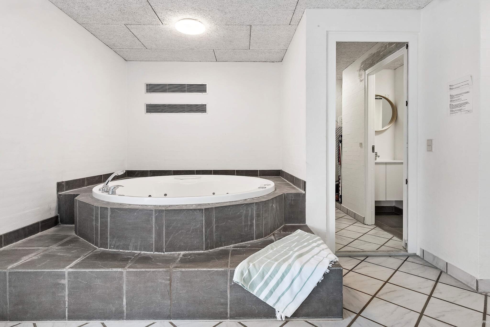 Strand-Retreat mit Pool -- By Traum Ferienwohnungen - Wellnessbereich