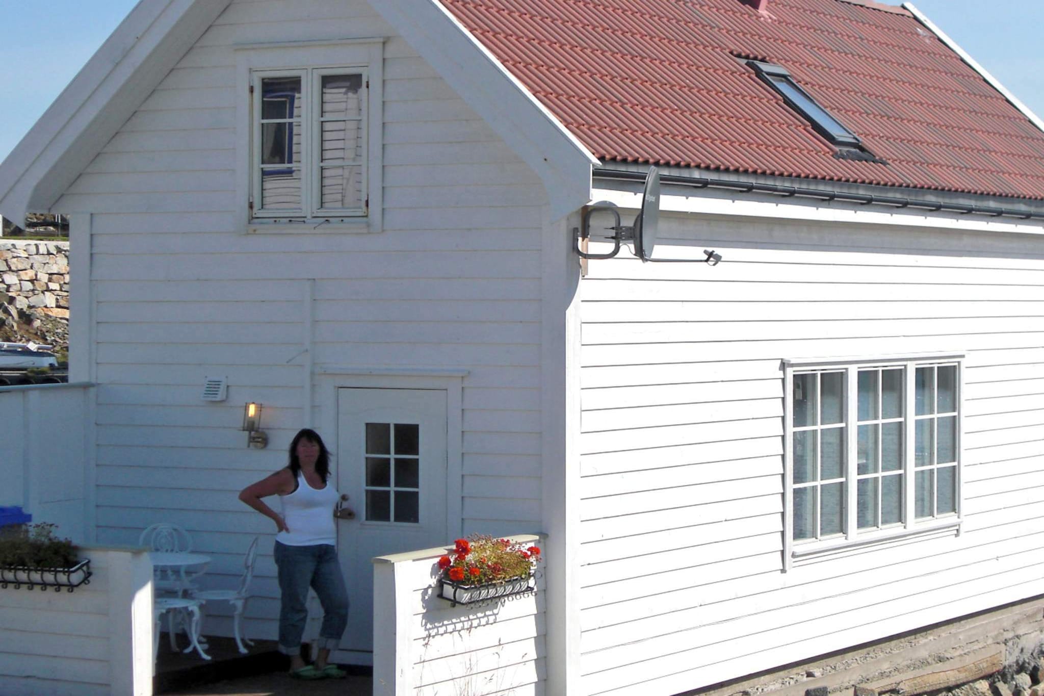 Boat: \n\nKitchen(6 m2)(cooker(electric), hood, coffee machine(filter), waffle iron, microwave, dishwasher, fridge, freezer(100-139L), freezer(200-249L), washing machine), Living/bed room(30 m2)(TV(satellite, german television channels, norvegian TV channels ), radio, CD player, stereo unit), bedroom(12 m2)(single folding bed, double bed), bedroom(11 m2)(4x bunk bed), bathroom(washbasin, shower, toilet), heating(electric), terrace(30 m2), garden furniture, BBQ, parking, fish cleaning table