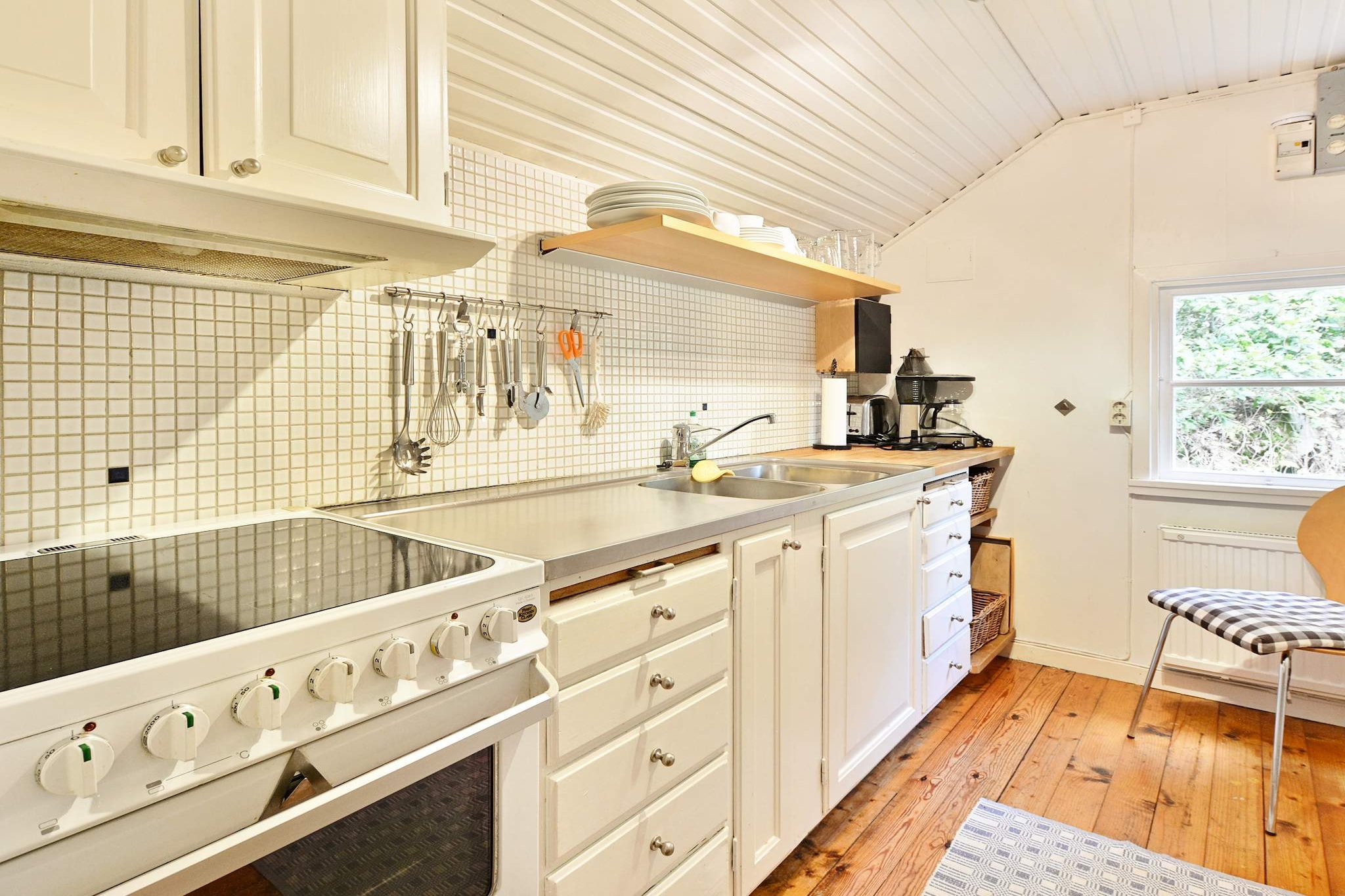 4 person holiday home in HALLABRO-By Traum