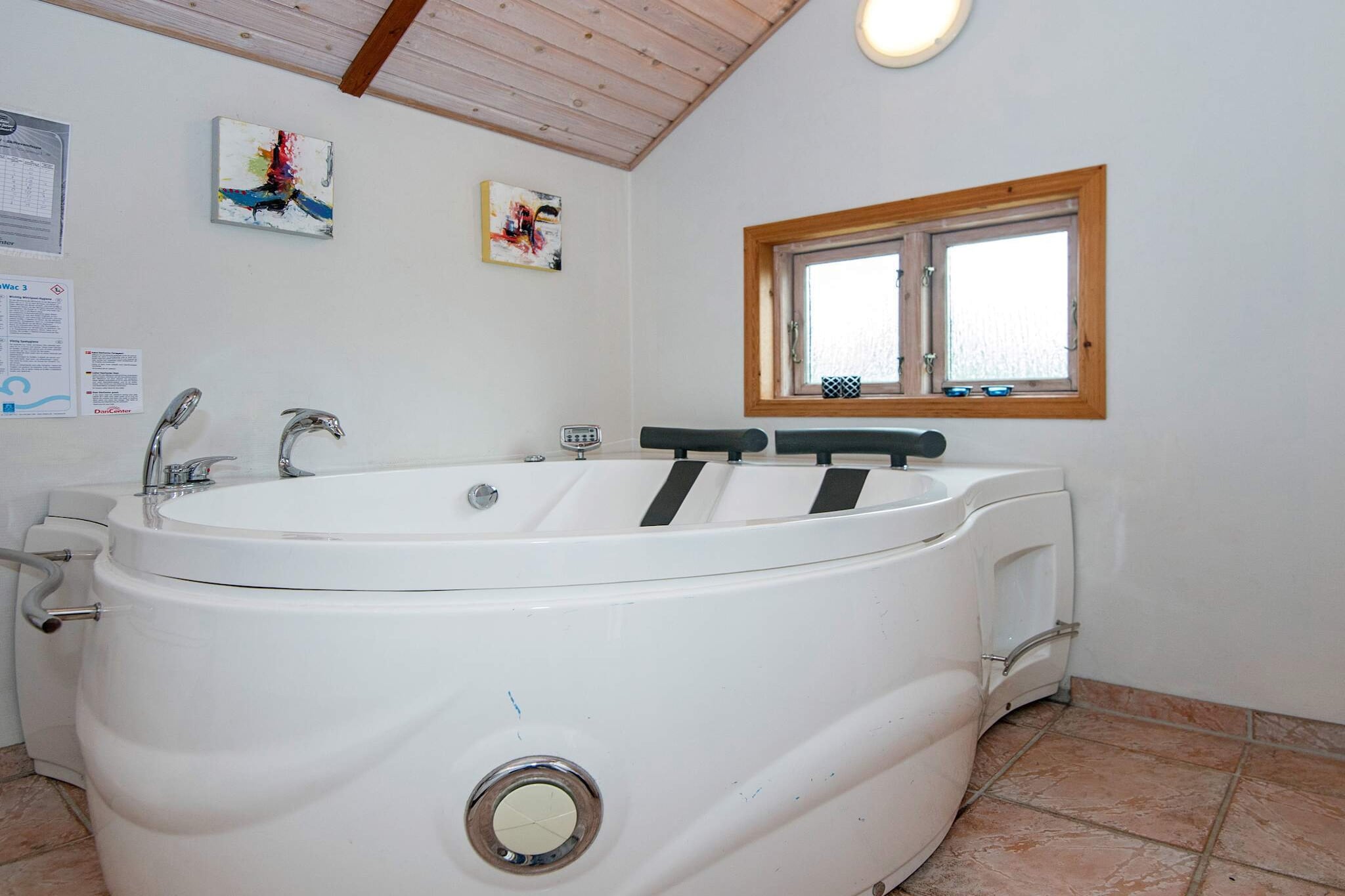 Modern verblijf met bubbelbad - Spa