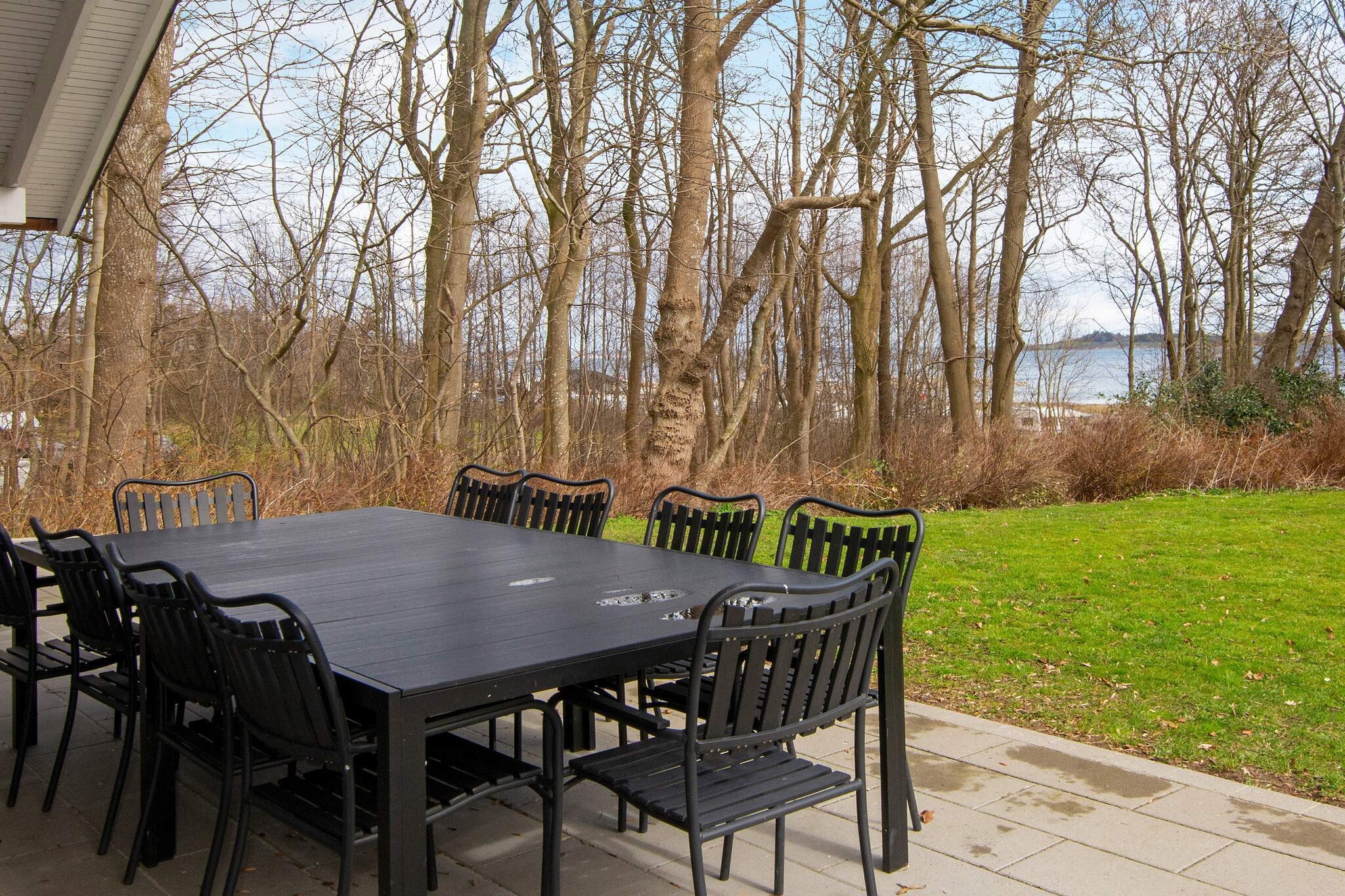 open kitchen(cooker(electric), hood, coffee machine, microwave, dishwasher, fridge, freezer(60-99L), tumble dryer, washing machine), Living/bed room(TV(cable, german television channels, danish TV channels (DR1 and TV2)), radio, CD player, stereo unit, high chair), bedroom(double bed, children\'s bed), bedroom(double bed), bedroom(double bed), bedroom(double bed), bathroom(floor heating)(bathtub or shower, washbasin, toilet), bathroom(floor heating)(bathtub or shower, washbasin, toilet), mezzanine(2x single folding bed), mezzanine(2x single folding bed), Bubble bath(indoor, heated, 2 persons), sauna(indoor, heated, 4 persons), heating(electric), terrace(58 m2), terrace(roofed, 10 m2), BBQ, fish cleaning table, air to air heatpump