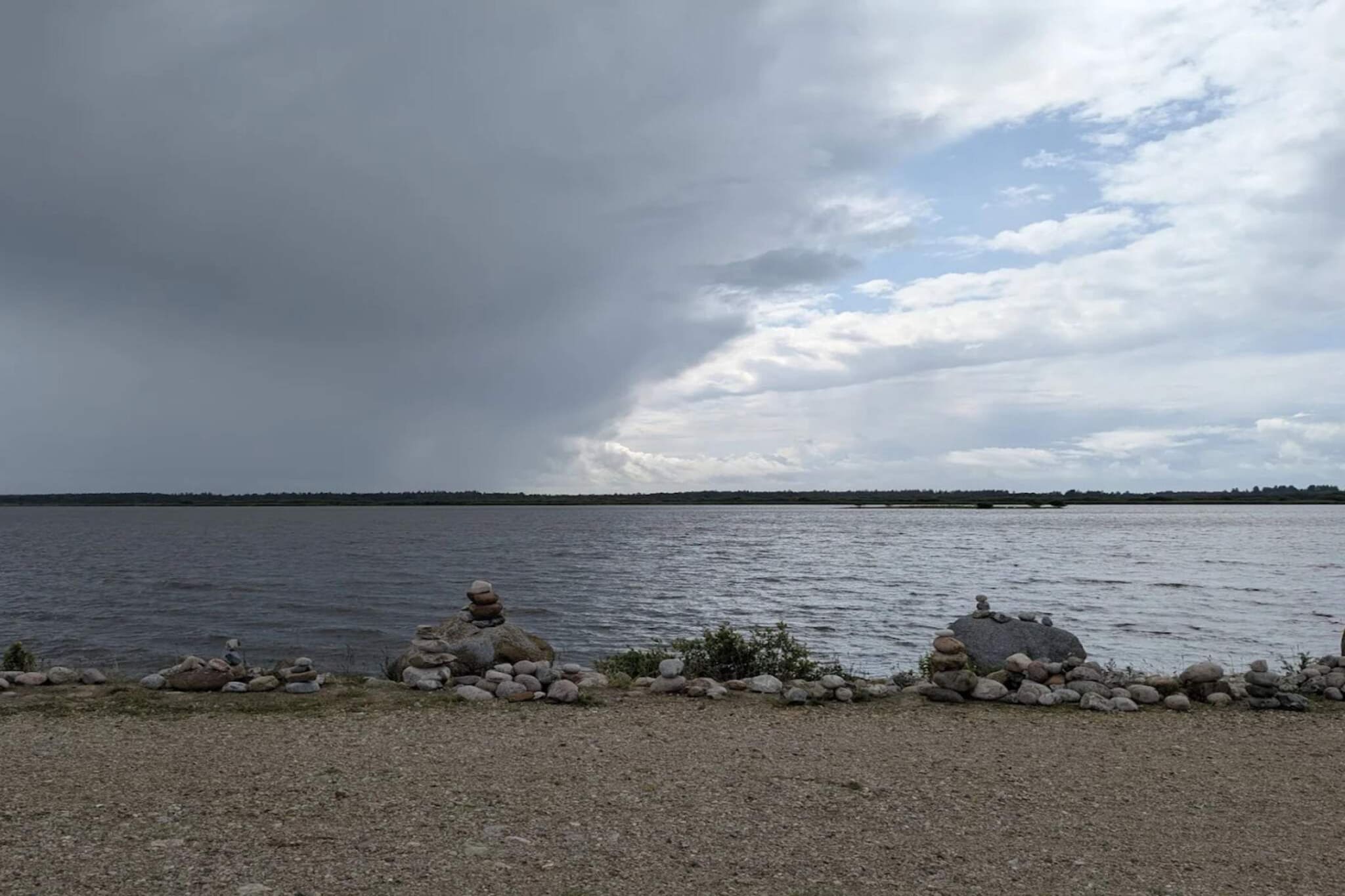 Afgelegen toevluchtsoord bij Lyngbo Heide - Waterzicht