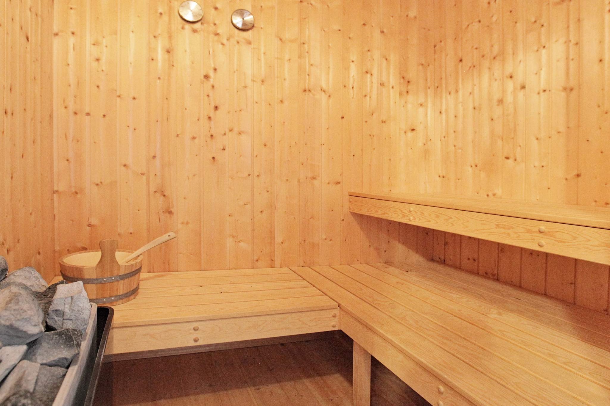 V135 SW - Sauna