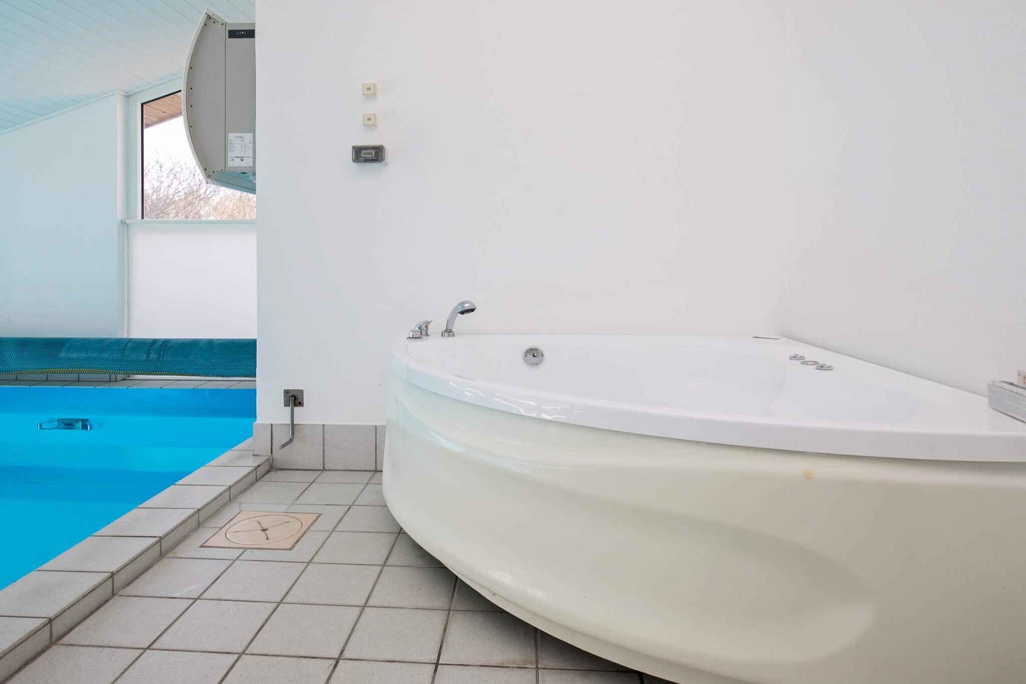 Luxe vakantieverblijf met zwembad - Spa