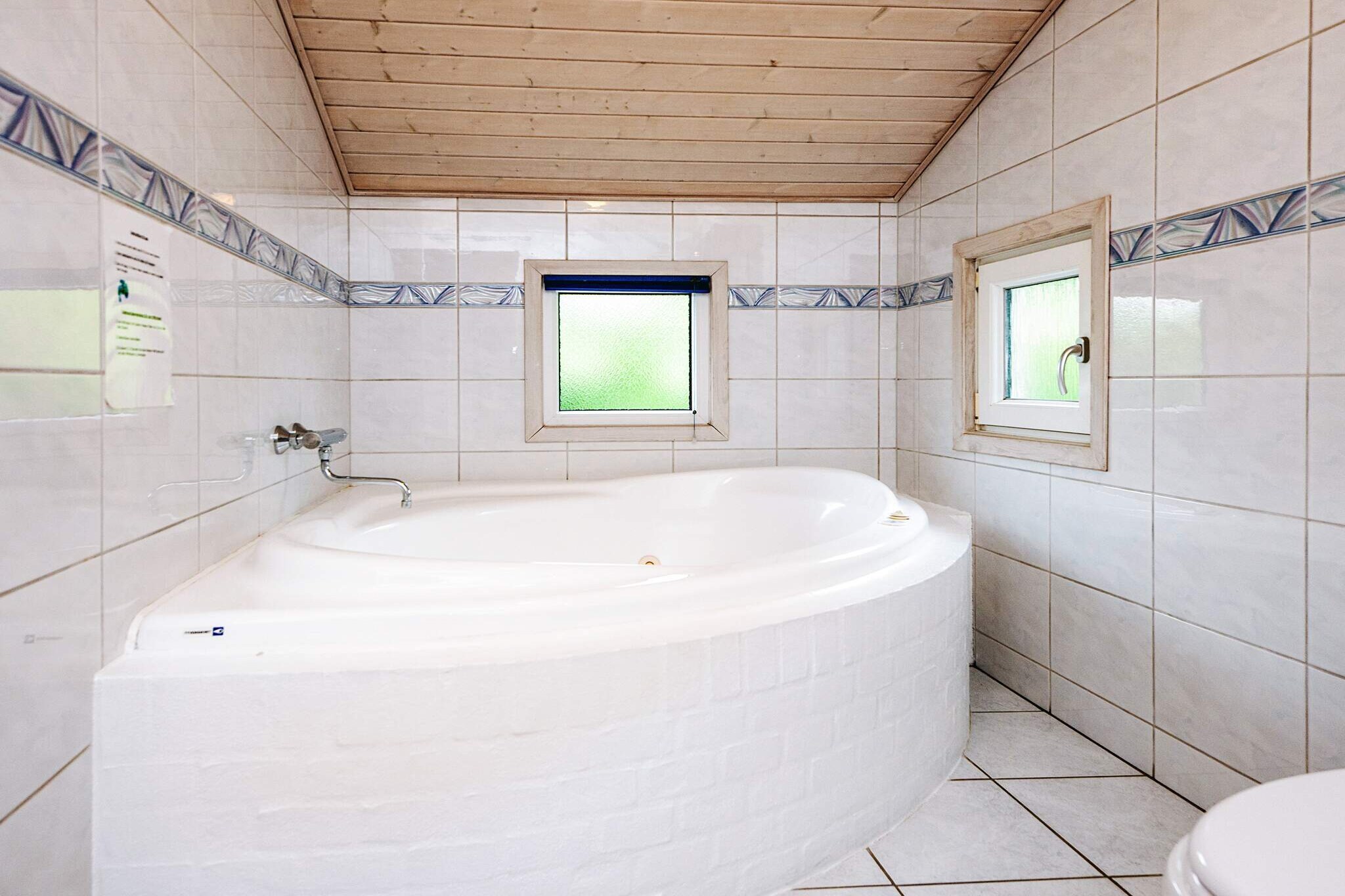 7 Personen Ferienhaus in Henne-By Traum - Wellnessbereich