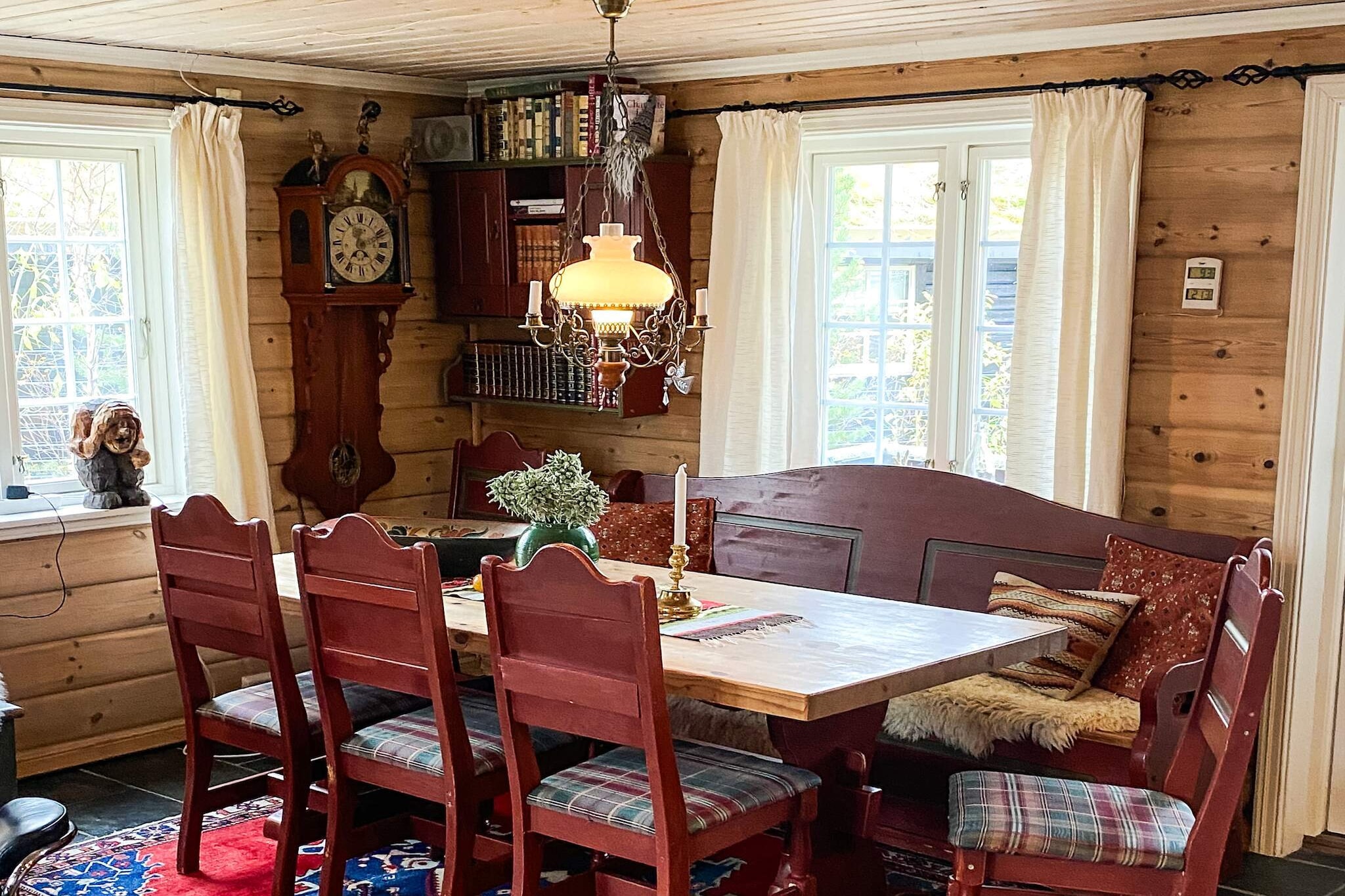 30653-PØLSEBU - Indoor