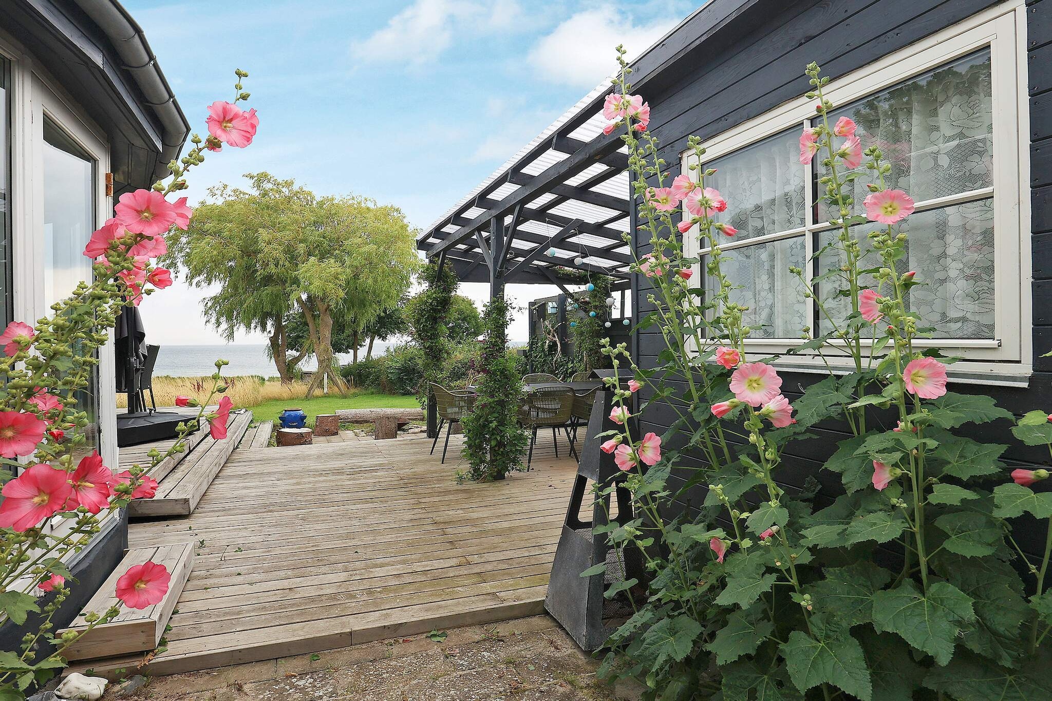 Seaside Stay in Tranekaer - Water view