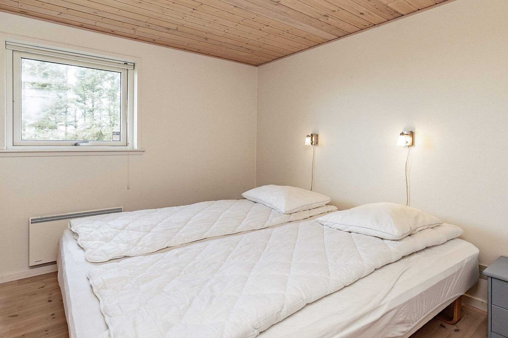 8 person holiday home in Spøttrup