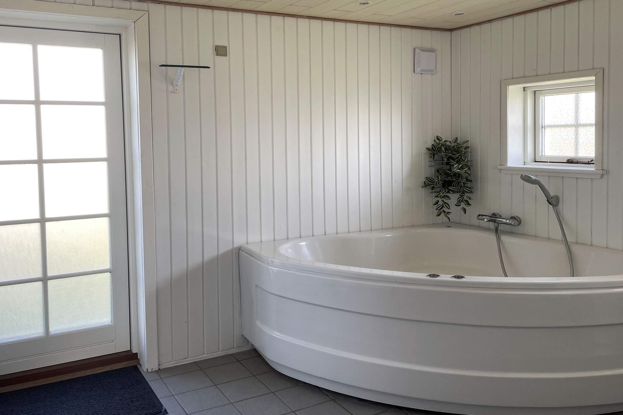 9 Personen Ferienhaus in Harboøre-By Traum - Wellnessbereich