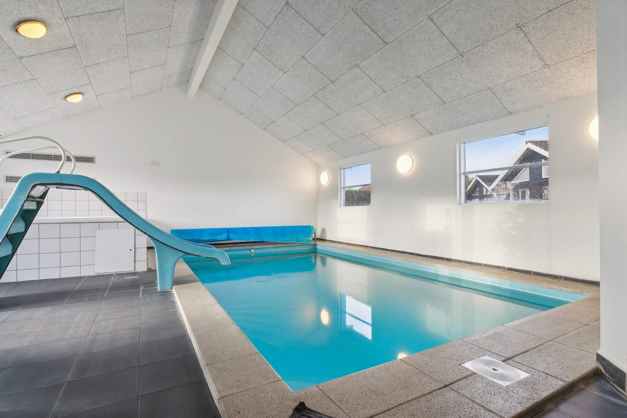 Luxe villa met privézwembad in Bagenkop - Zwembad