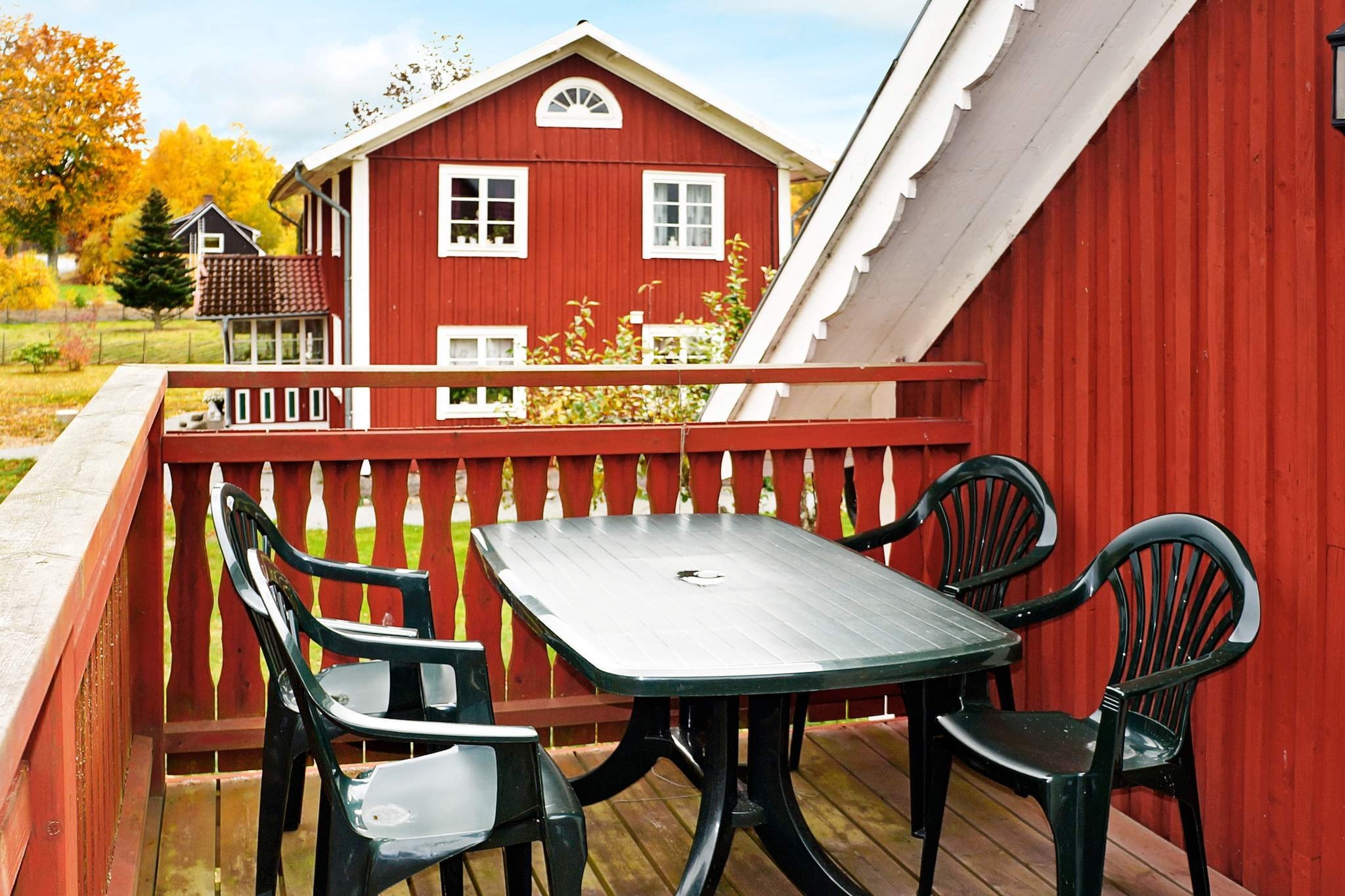 5 person holiday home in LÖNASHULT-By Traum