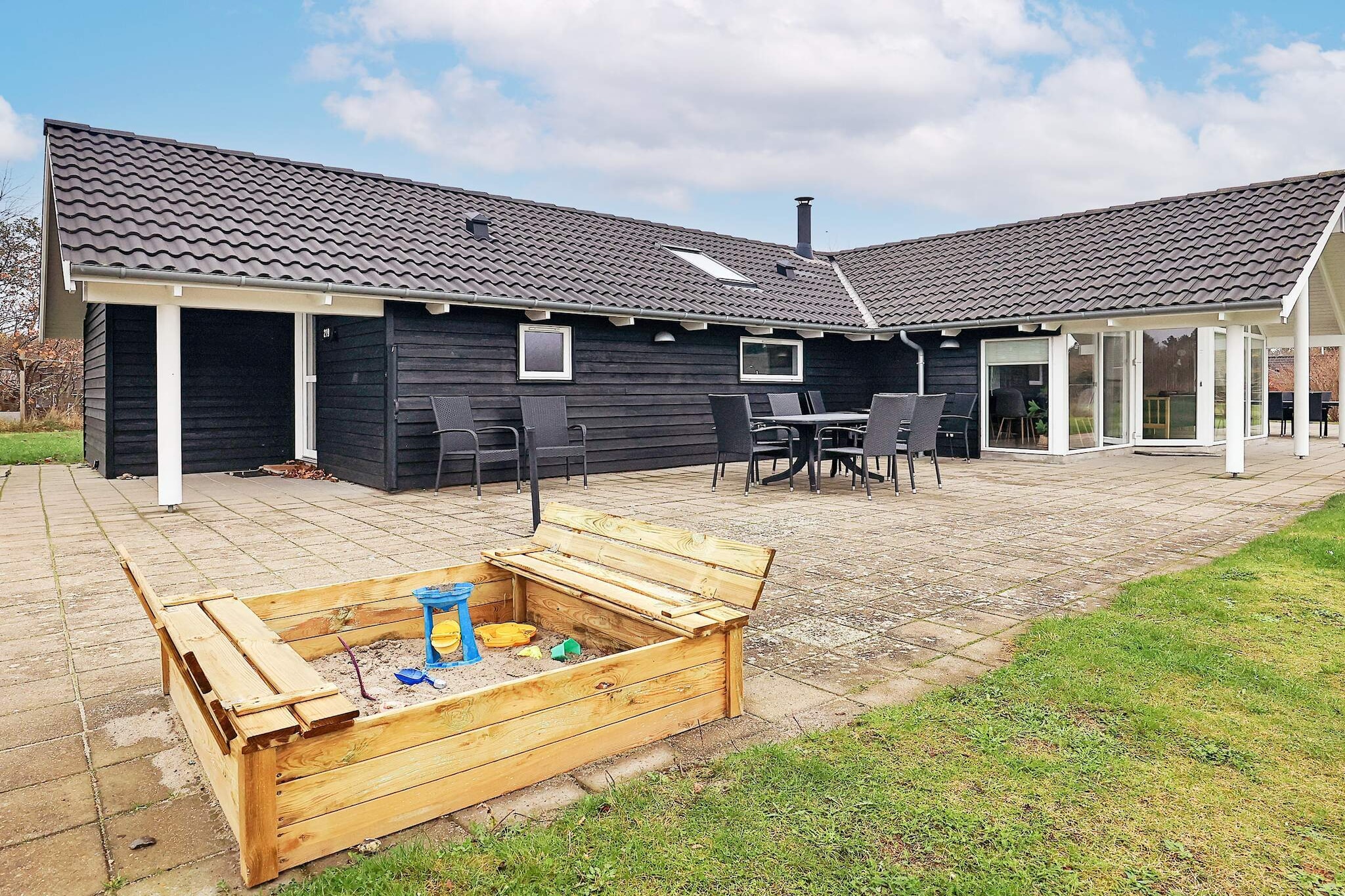 14 persoons vakantie huis in Højslev