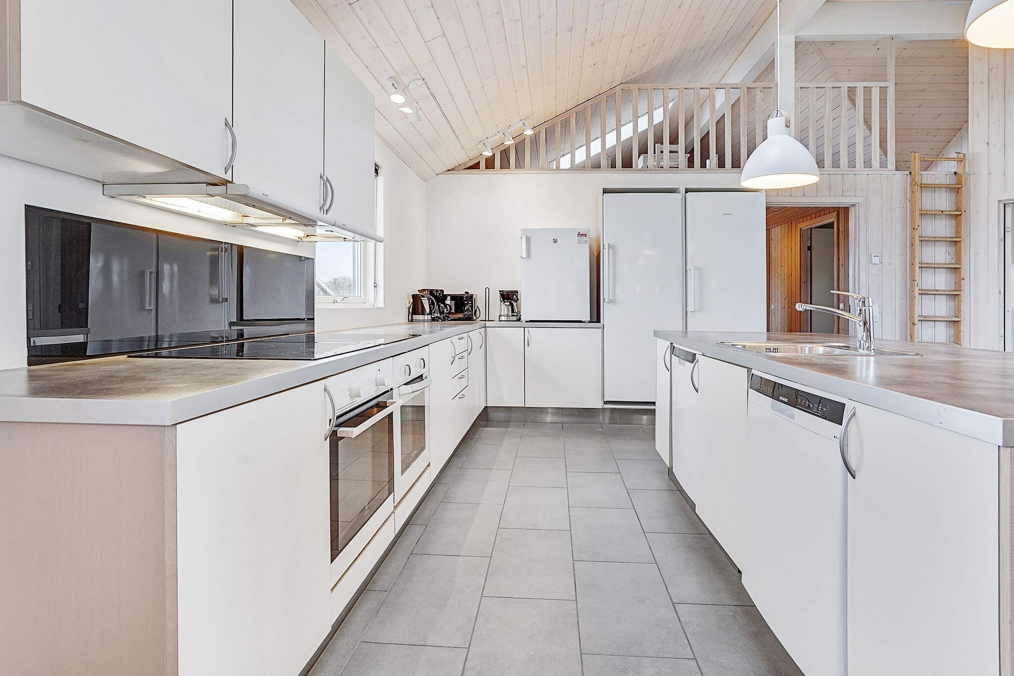 Luxe toevluchtsoord met zwembad in Kegnaes - Binnen