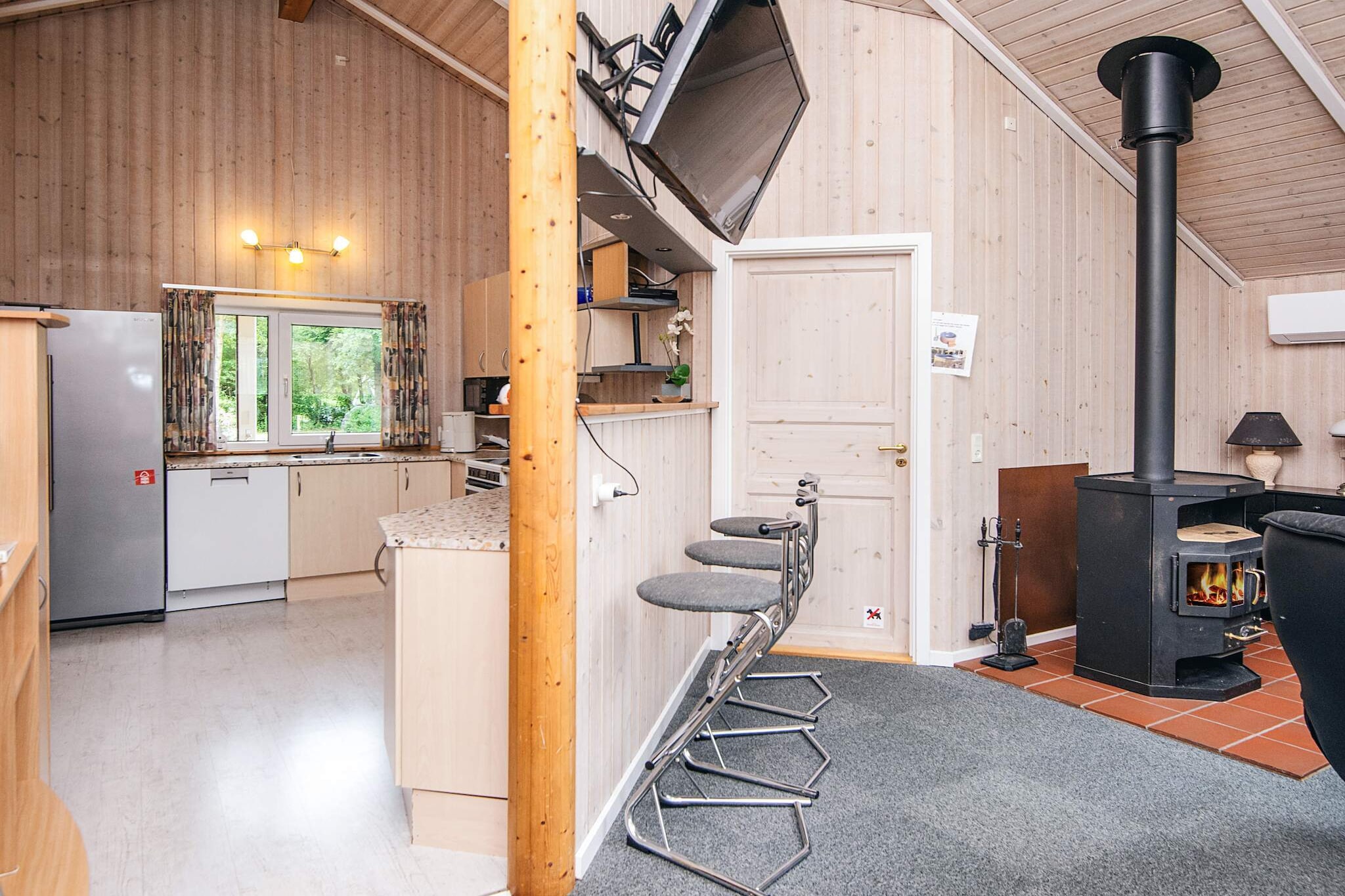 Lakeview Retreat met spa - Binnen