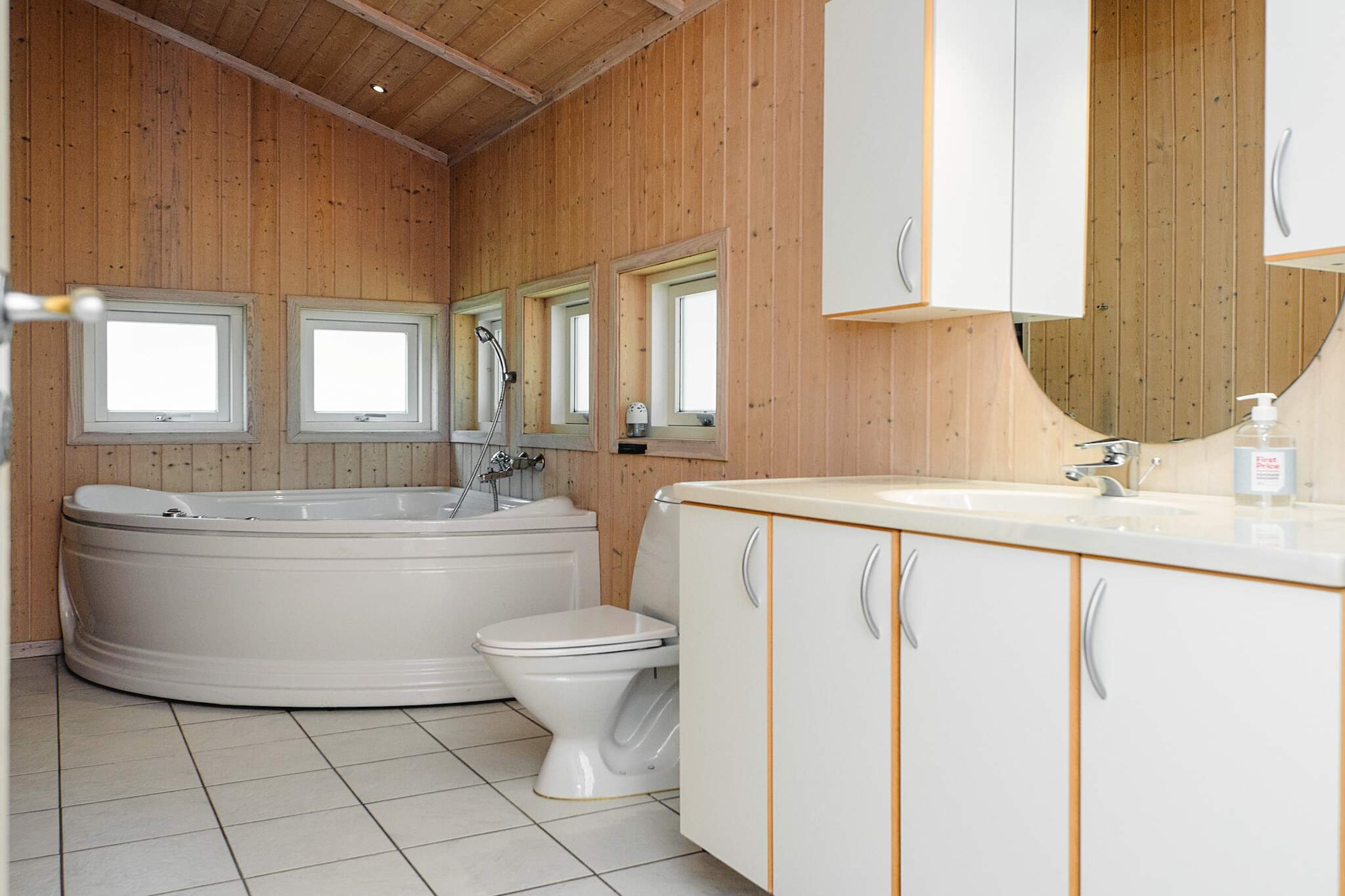 6 Personen Ferienhaus in Oksbøl-By Traum