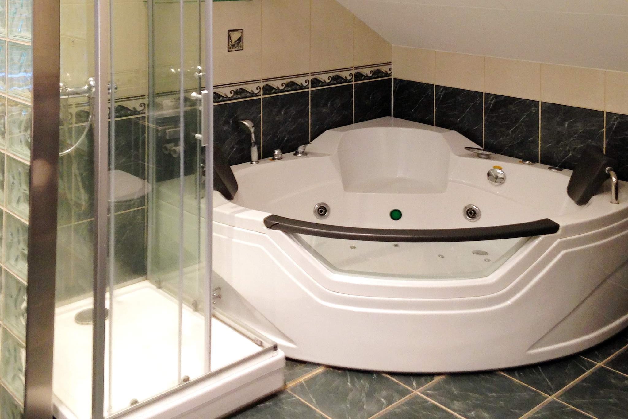 10 persoons vakantie huis in HOSTELAND-By Traum - Spa