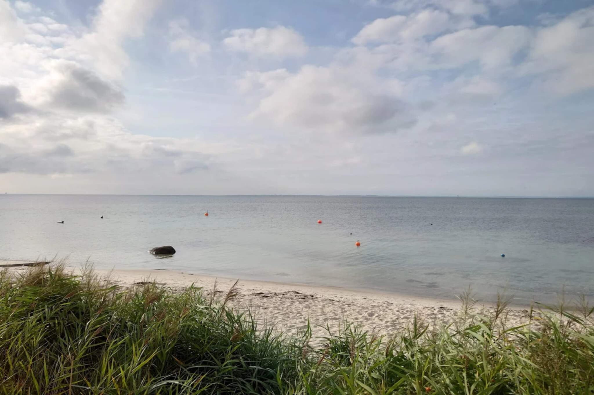 Luxe zwembadvilla bij zee -- By Traum Ferienwohnungen-Waterzicht