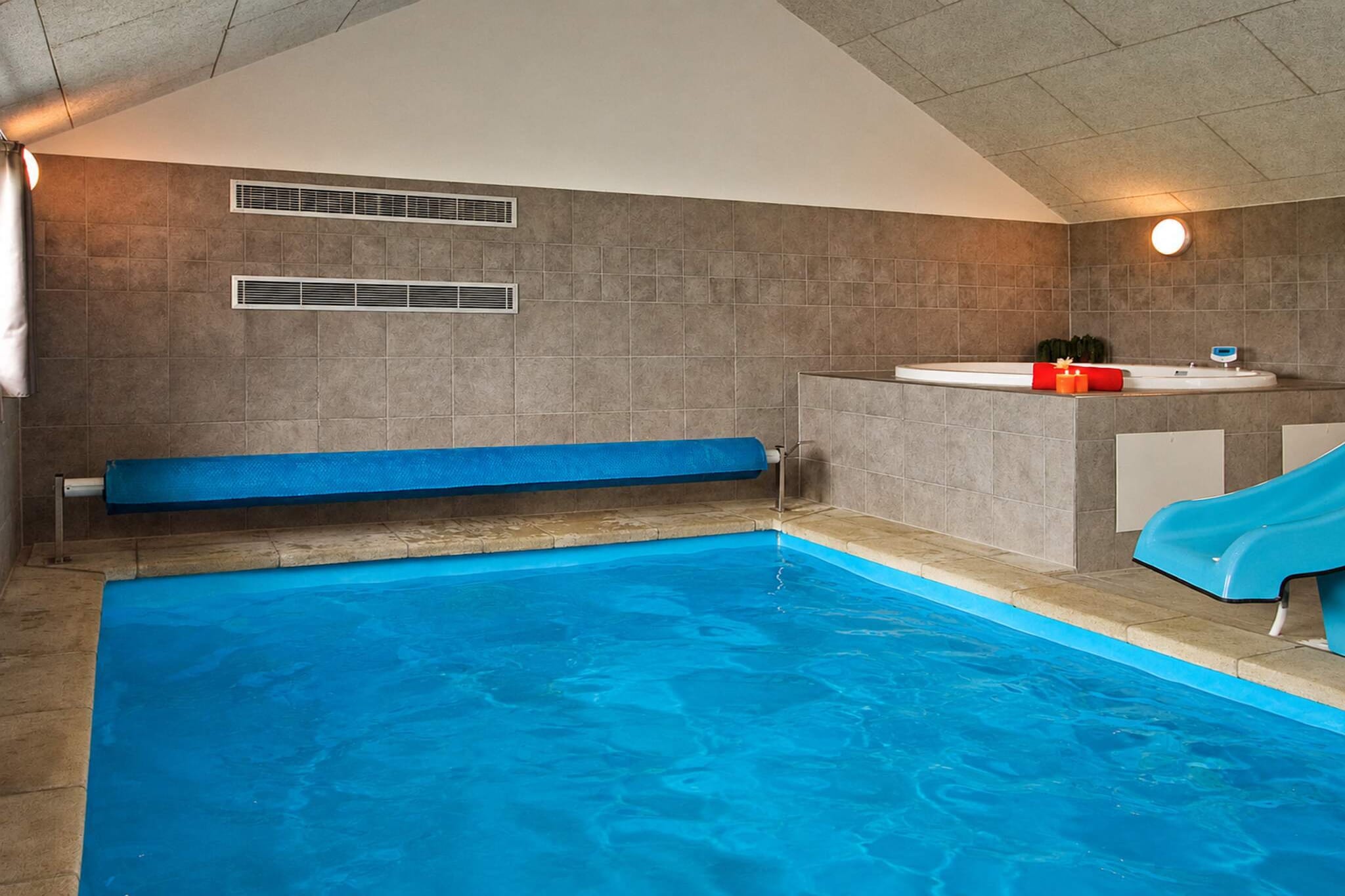 Luxe villa met zwembad aan zee - Zwembad
